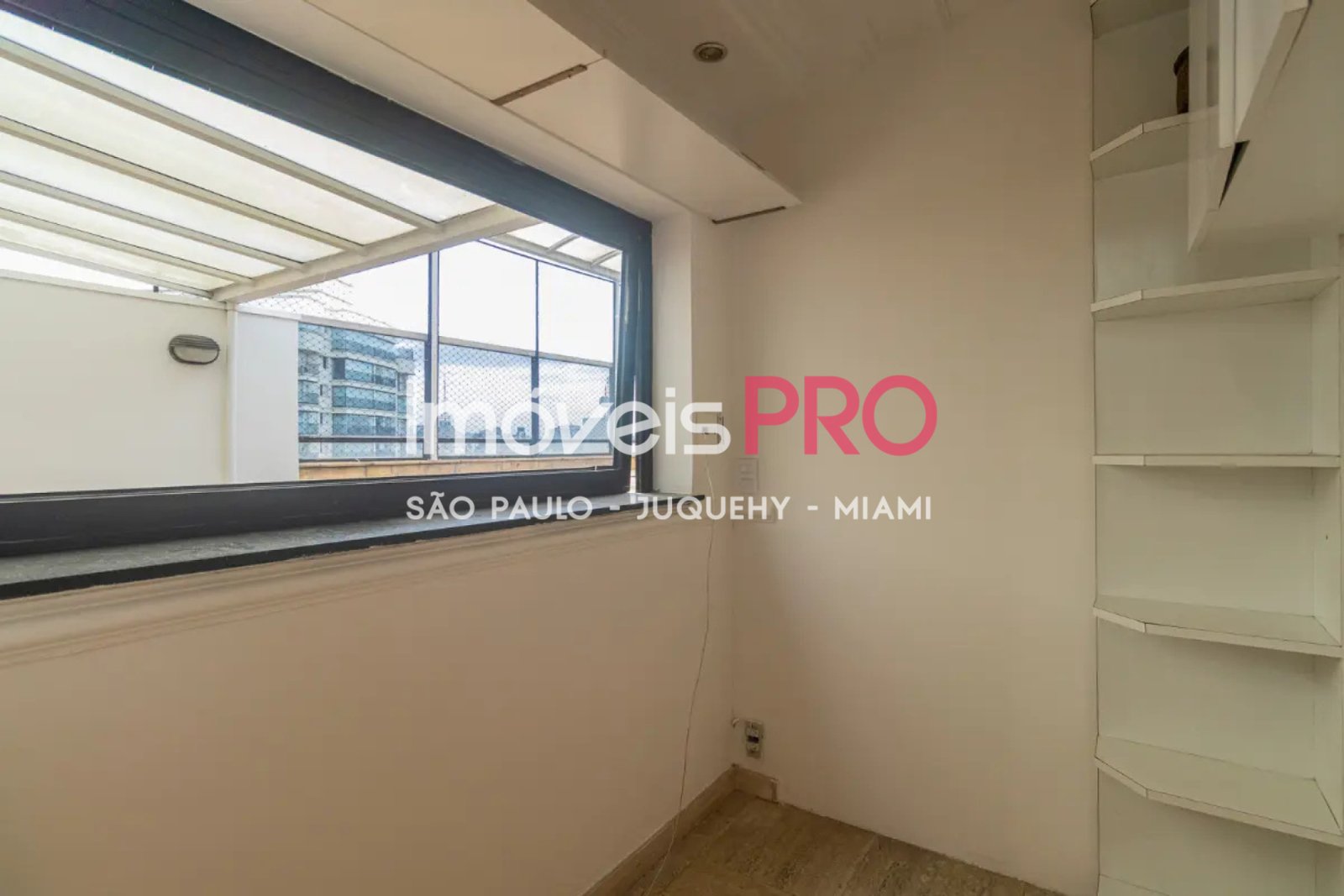 Foto :: https://assets.imoveispro.com.br/thumb/IP39223/apartamento-venda-vila-mariana_IP39223_17_1920x1080.jpg?