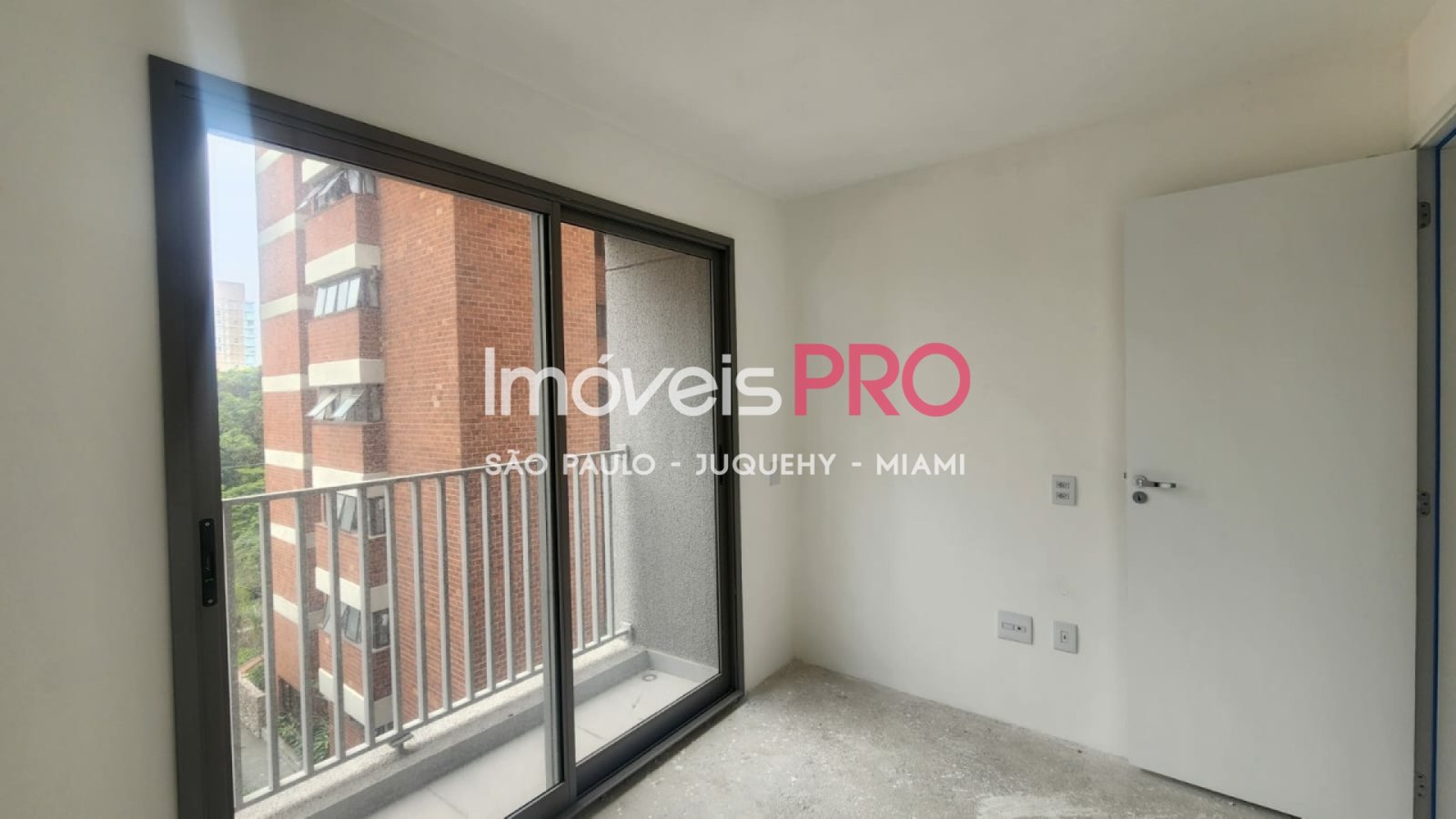 Foto :: https://assets.imoveispro.com.br/thumb/IP39226/apartamento-venda-moema-passaros_IP39226_17_1920x1080.jpg?