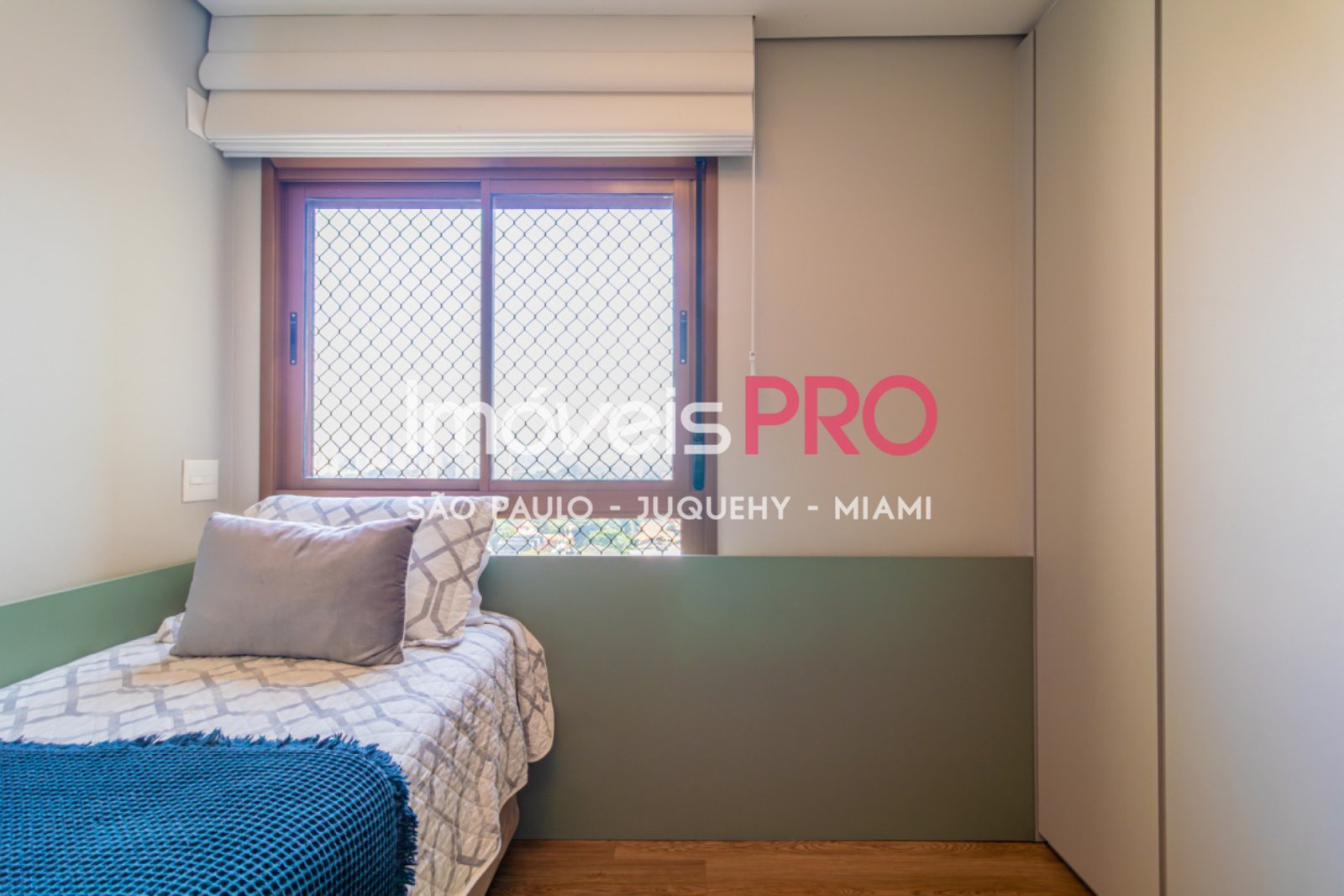 Foto :: https://assets.imoveispro.com.br/thumb/IP39233/apartamento-venda-campo-belo_IP39233_35_1920x1080.jpg?