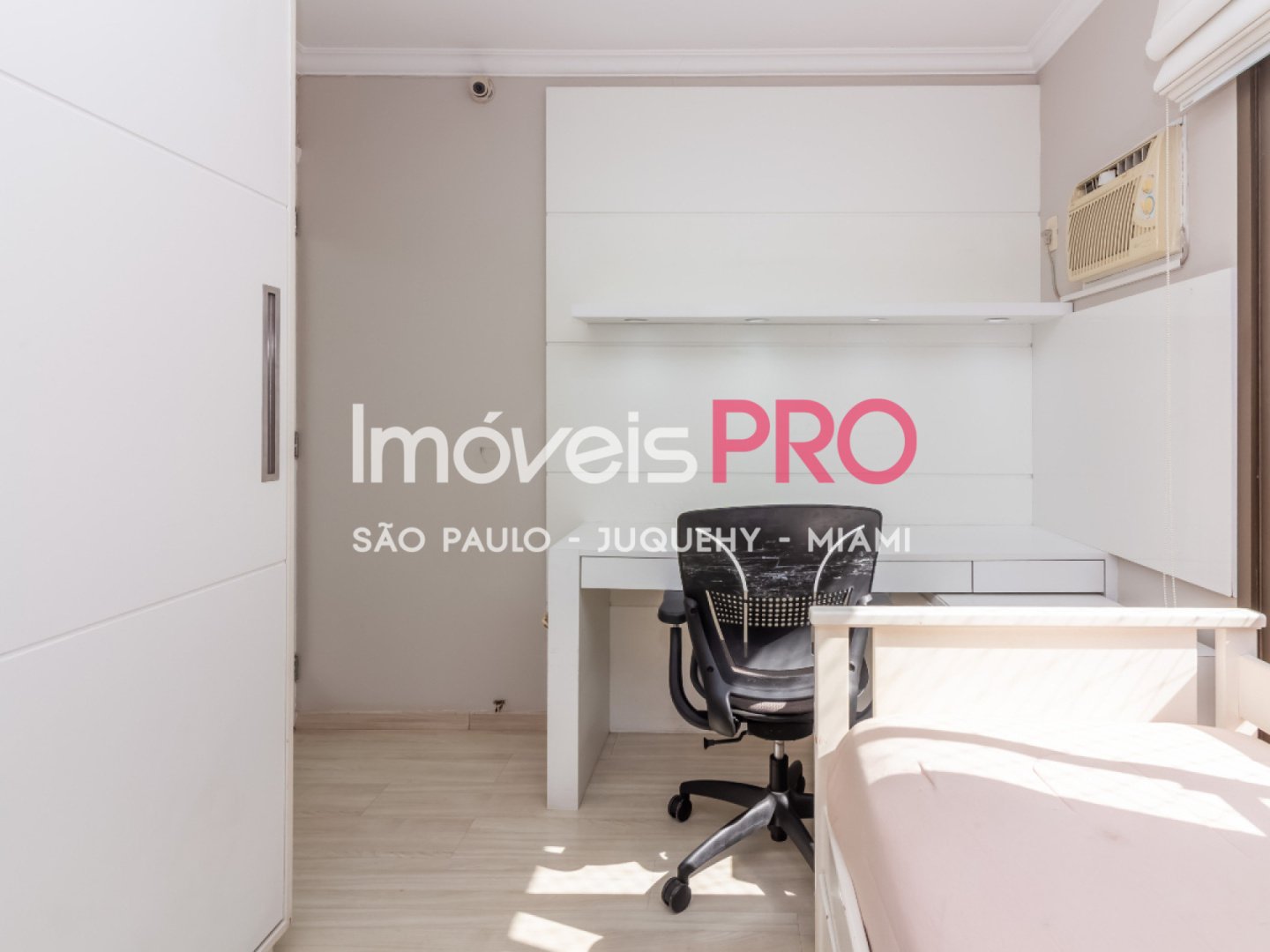 Foto :: IP39234