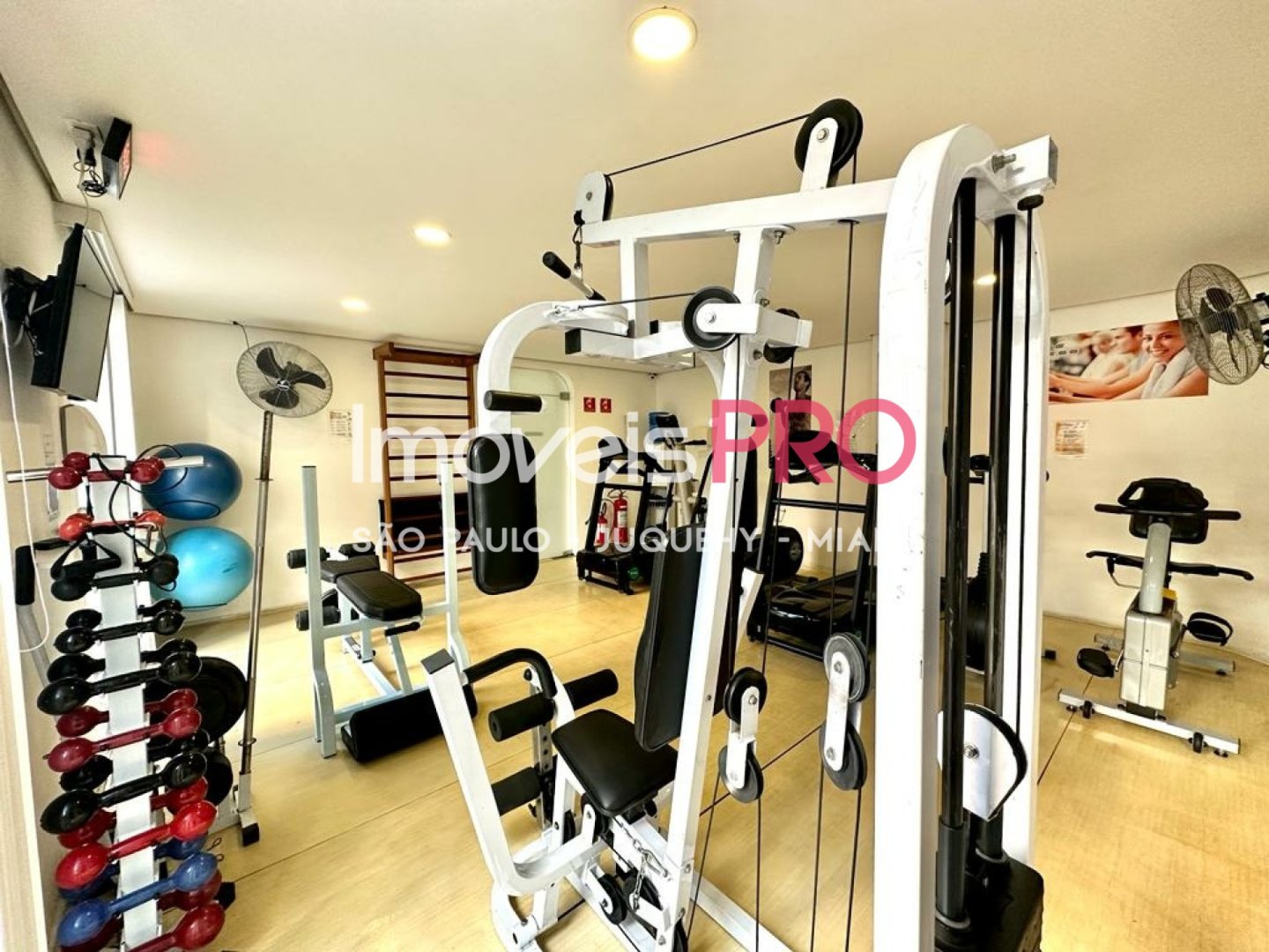 Foto :: https://assets.imoveispro.com.br/thumb/IP39235/apartamento-venda-moema_IP39235_17_1920x1080.jpg?