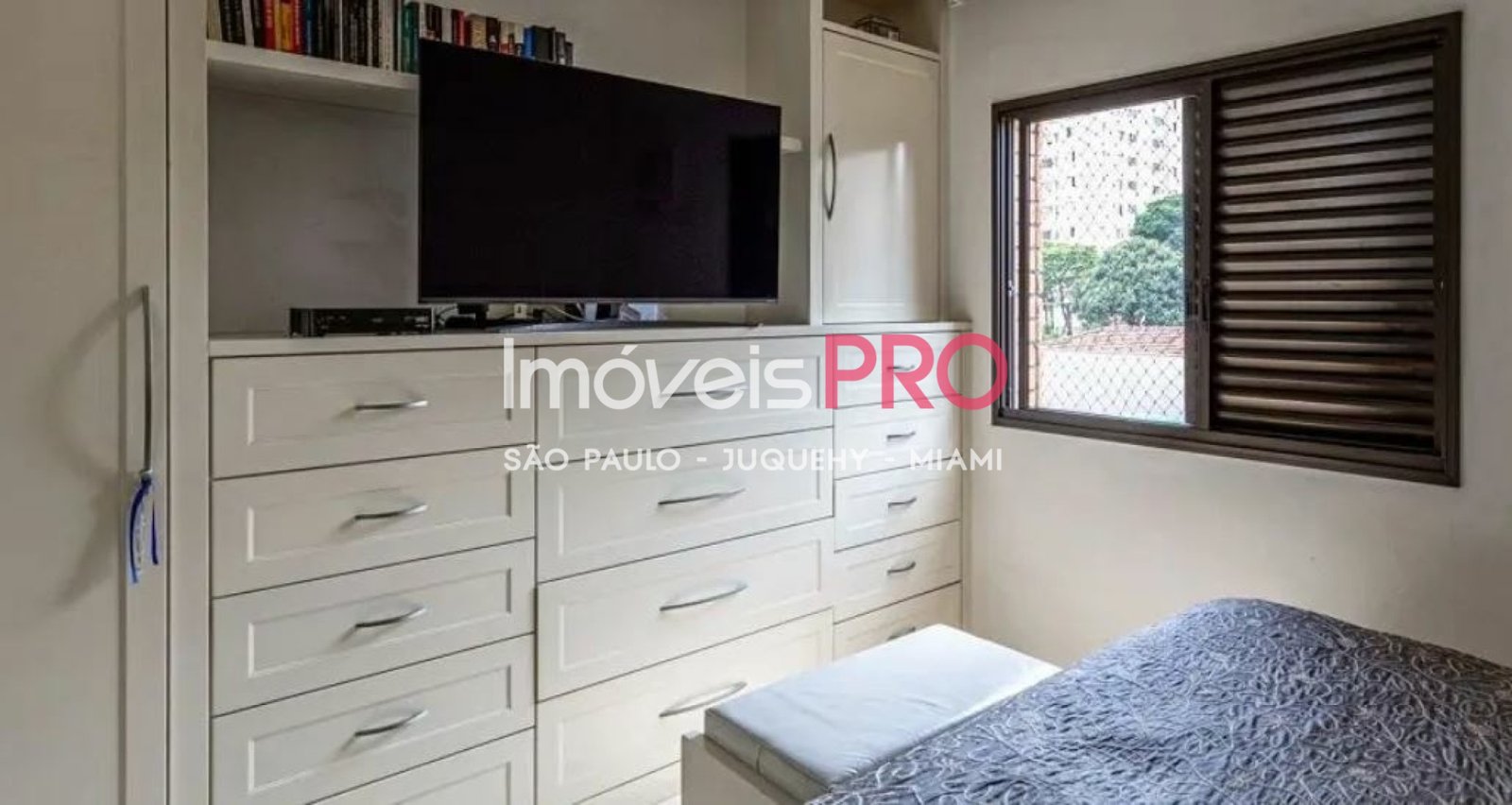 Foto :: https://assets.imoveispro.com.br/thumb/IP39237/apartamento-venda-moema_IP39237_17_1920x1080.jpg?