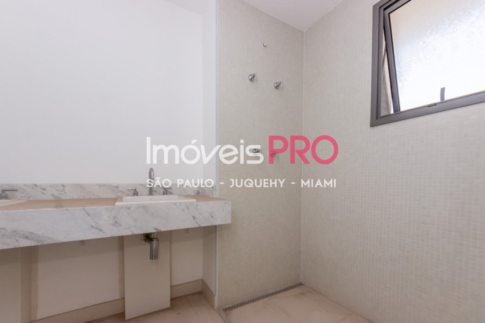 Foto :: https://assets.imoveispro.com.br/thumb/IP39239/apartamento-venda-vila-mariana_IP39239_23_1920x1080.jpg?
