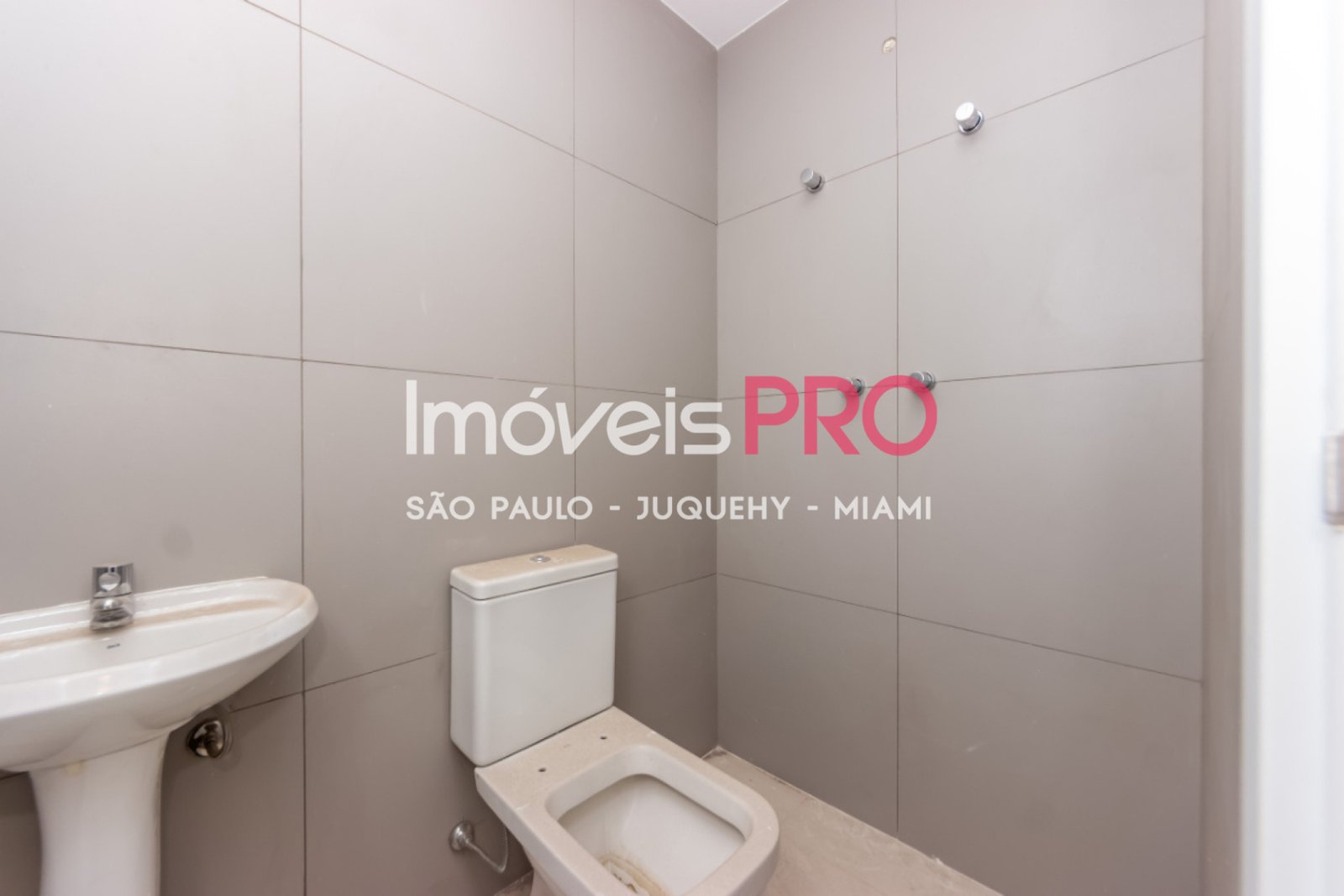 Foto :: https://assets.imoveispro.com.br/thumb/IP39239/apartamento-venda-vila-mariana_IP39239_35_1920x1080.jpg?
