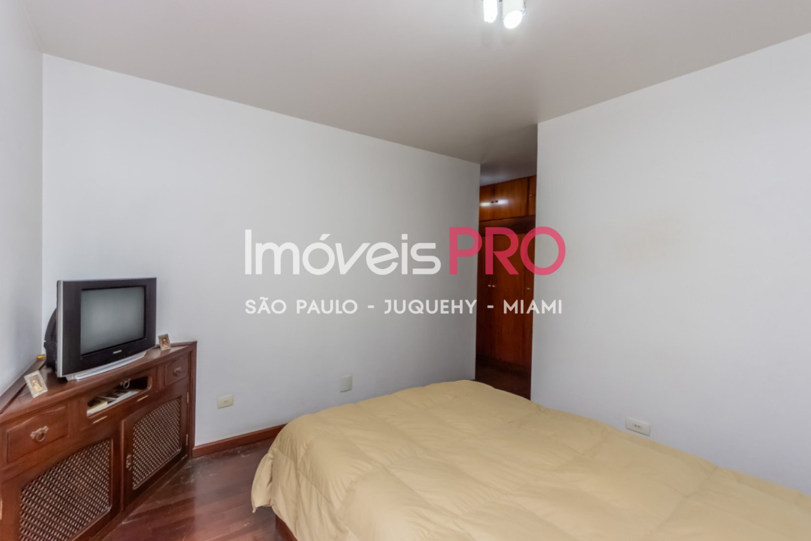 Foto :: IP39241