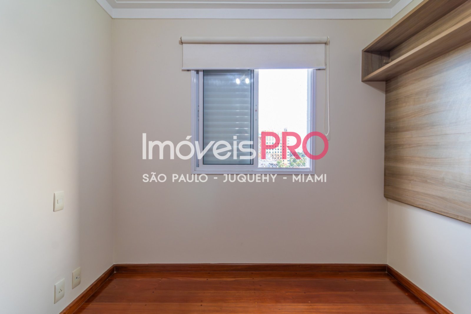 Foto :: https://assets.imoveispro.com.br/thumb/IP39242/apartamento-venda-moema_IP39242_23_1920x1080.jpg?