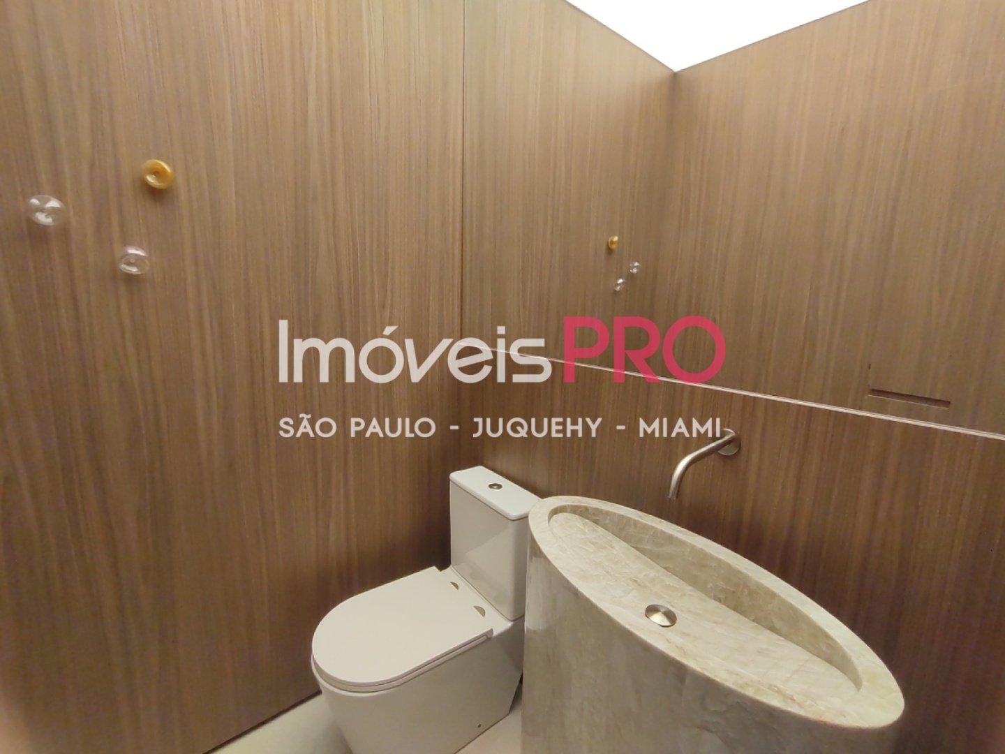 Foto :: https://assets.imoveispro.com.br/thumb/IP39244/apartamento-venda-moema_IP39244_17_1920x1080.jpg?