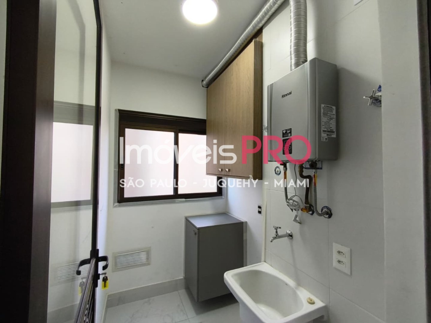 Foto :: IP39247