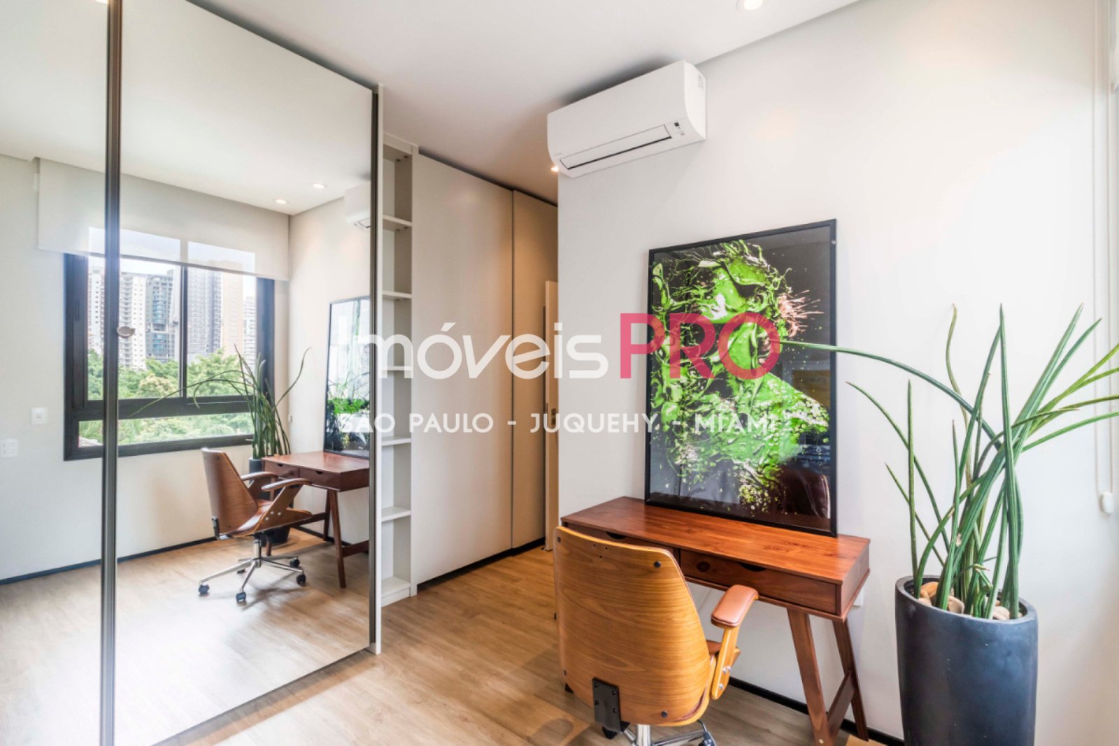 Foto :: https://assets.imoveispro.com.br/thumb/IP39254/apartamento-venda-campo-belo_IP39254_23_1920x1080.jpg?