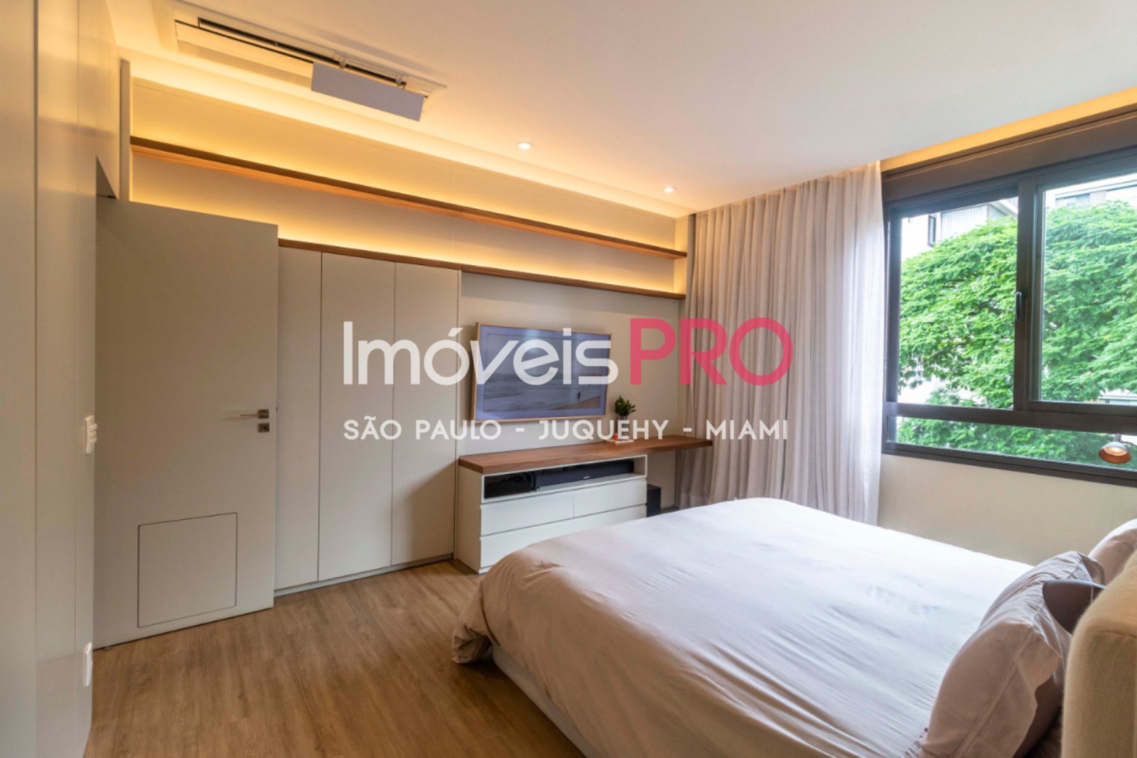 Foto :: IP39254