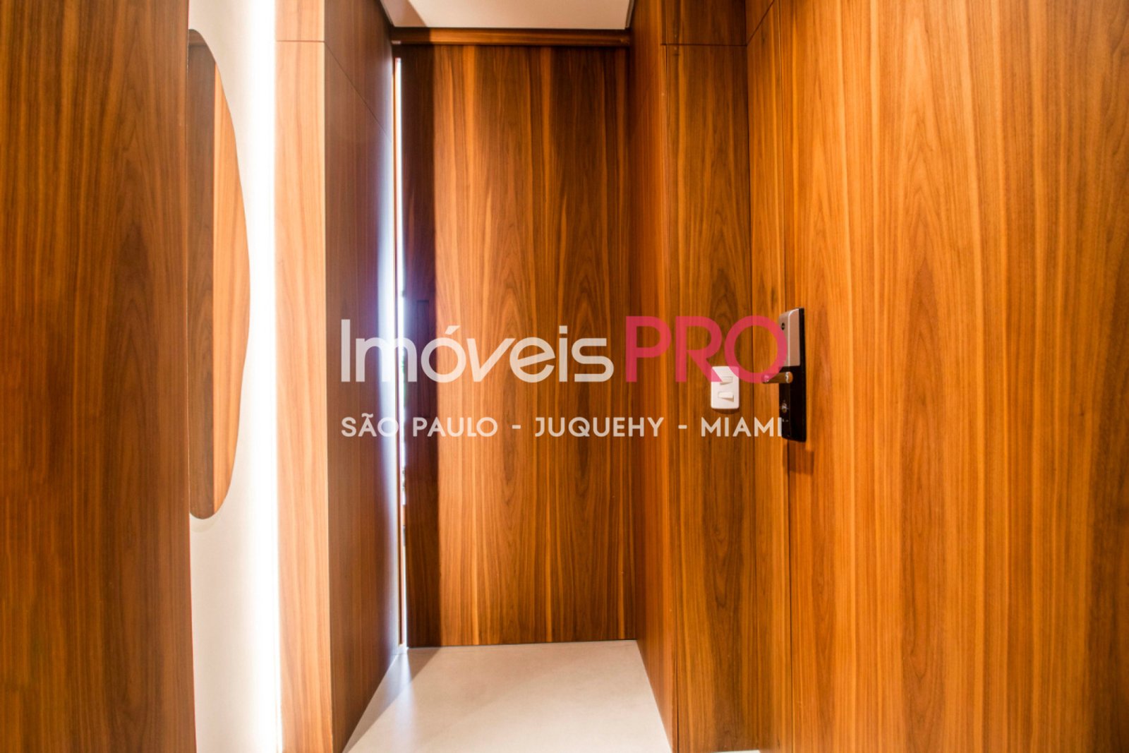 Foto :: IP39254