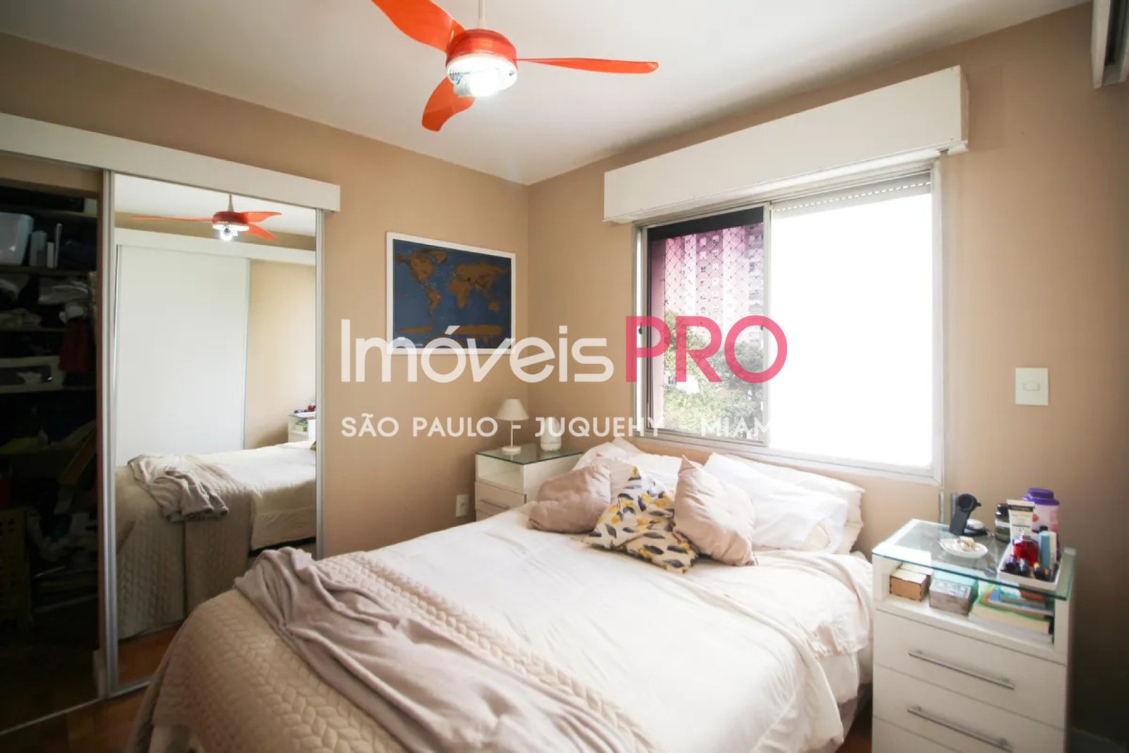 Foto :: https://assets.imoveispro.com.br/thumb/IP39256/apartamento-venda-moema-passaros_IP39256_17_1920x1080.jpg?