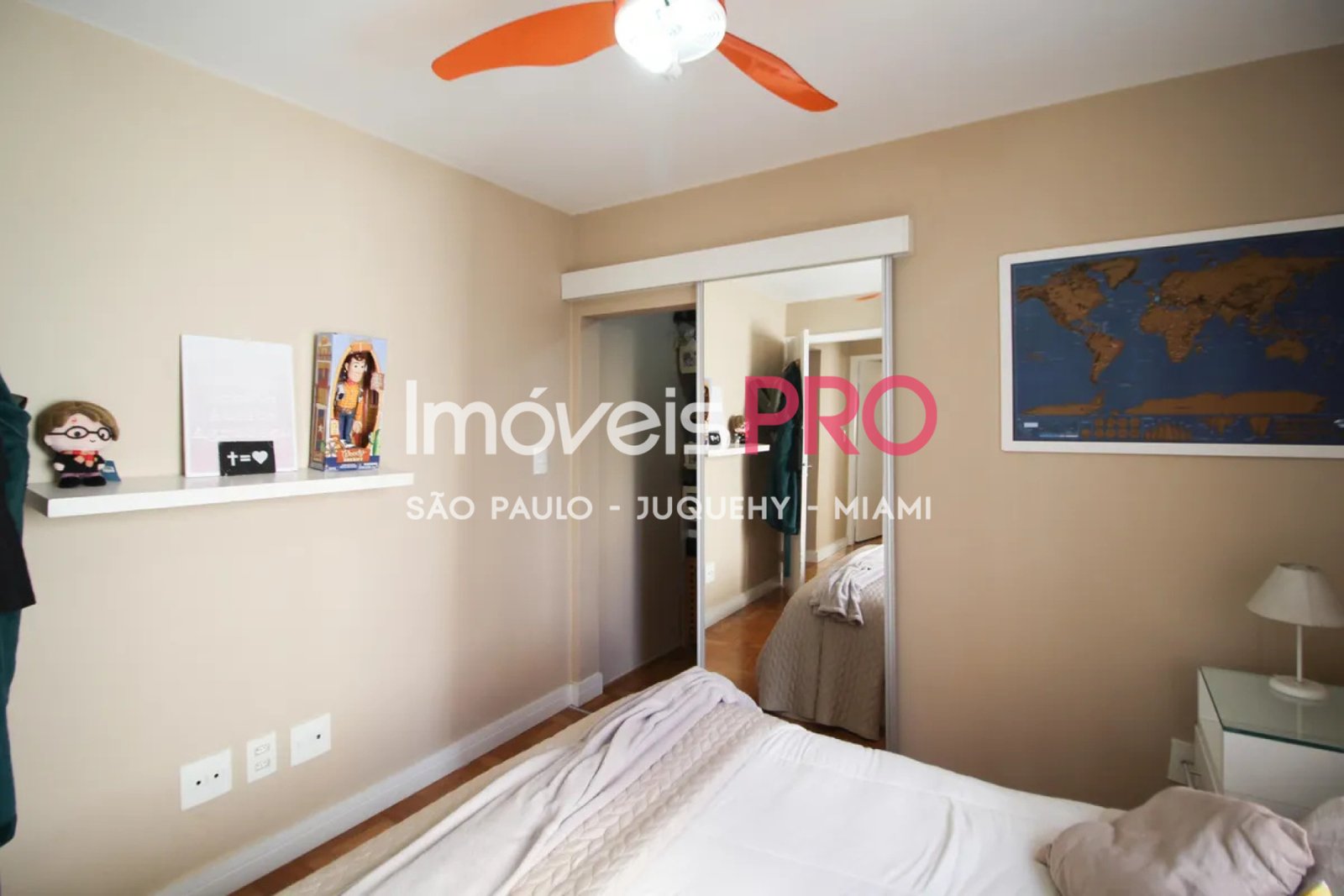 Foto :: IP39256