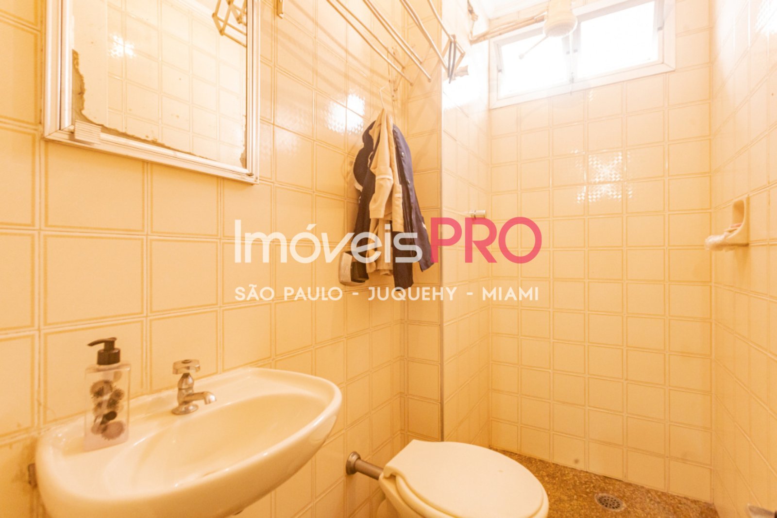 Foto :: https://assets.imoveispro.com.br/thumb/IP39262/apartamento-venda-campo-belo_IP39262_47_1920x1080.jpg?