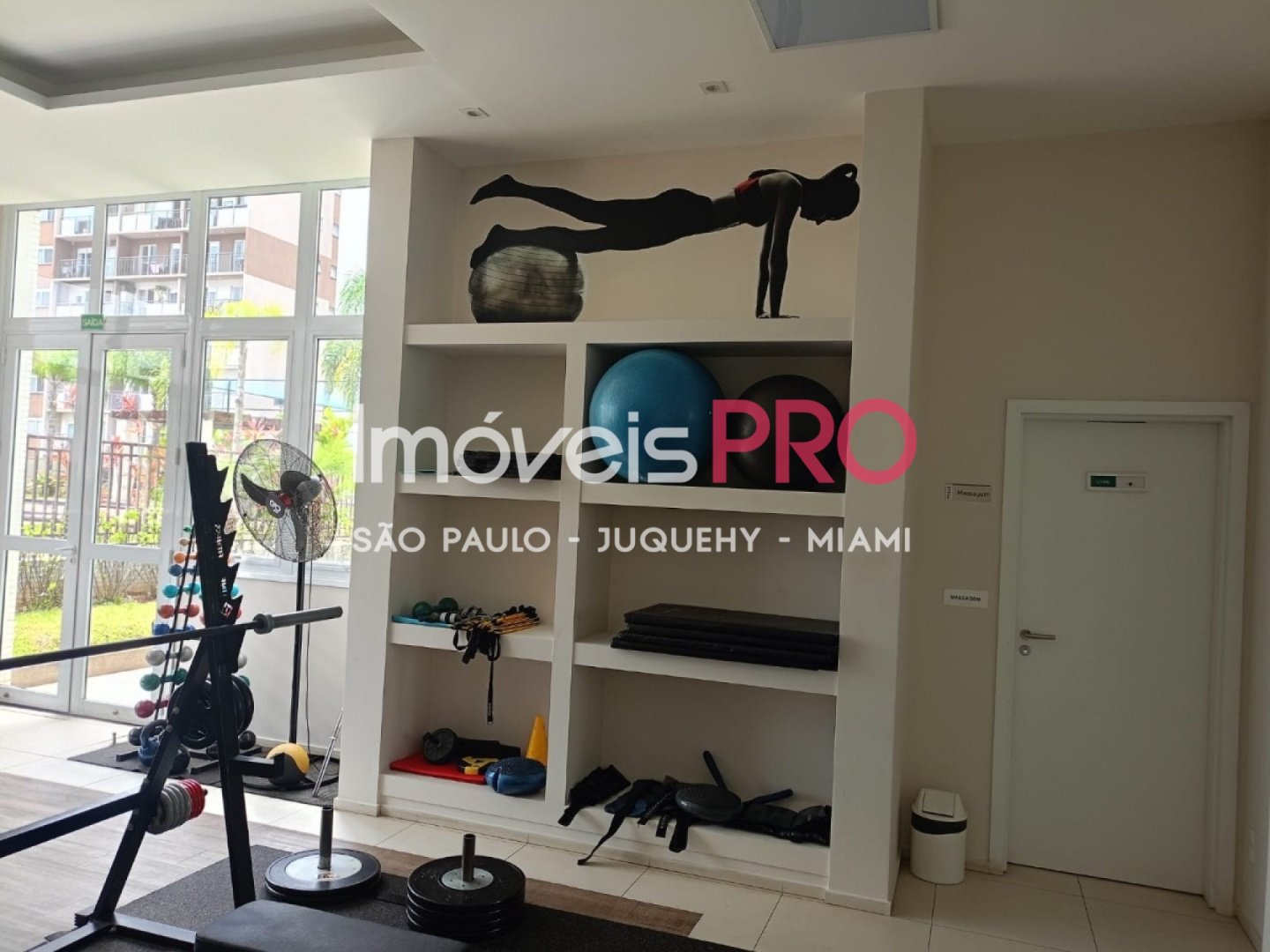 Foto :: https://assets.imoveispro.com.br/thumb/IP39263/apartamento-venda-agua-branca_IP39263_11_1920x1080.jpg?