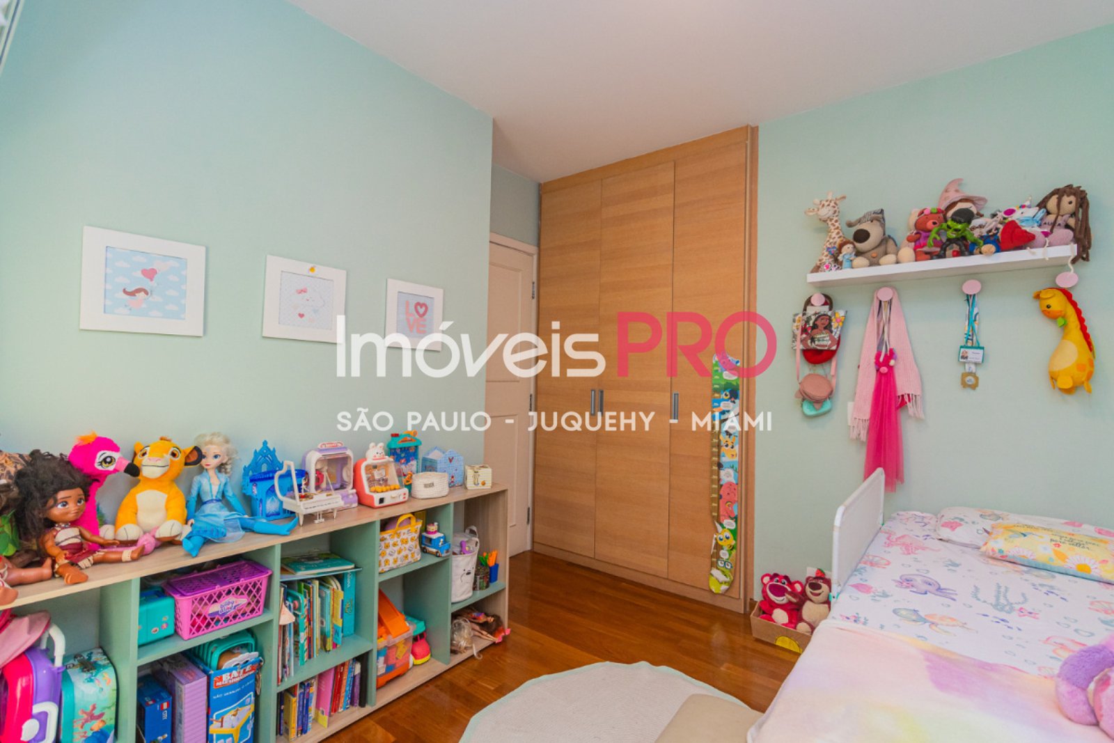 Foto :: IP39264