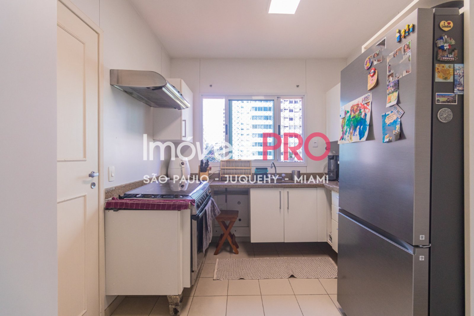 Foto :: https://assets.imoveispro.com.br/thumb/IP39264/apartamento-venda-paraiso_IP39264_35_1920x1080.jpg?