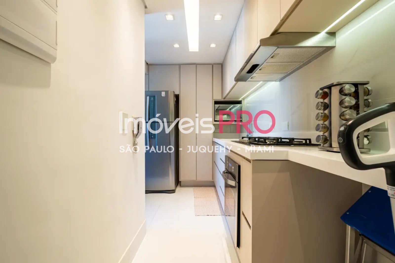 Foto :: https://assets.imoveispro.com.br/thumb/IP39266/apartamento-venda-saude_IP39266_17_1920x1080.jpg?