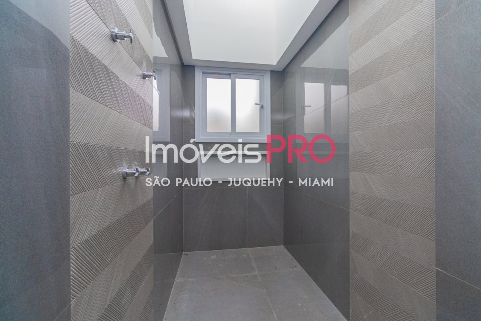 Foto :: IP39267