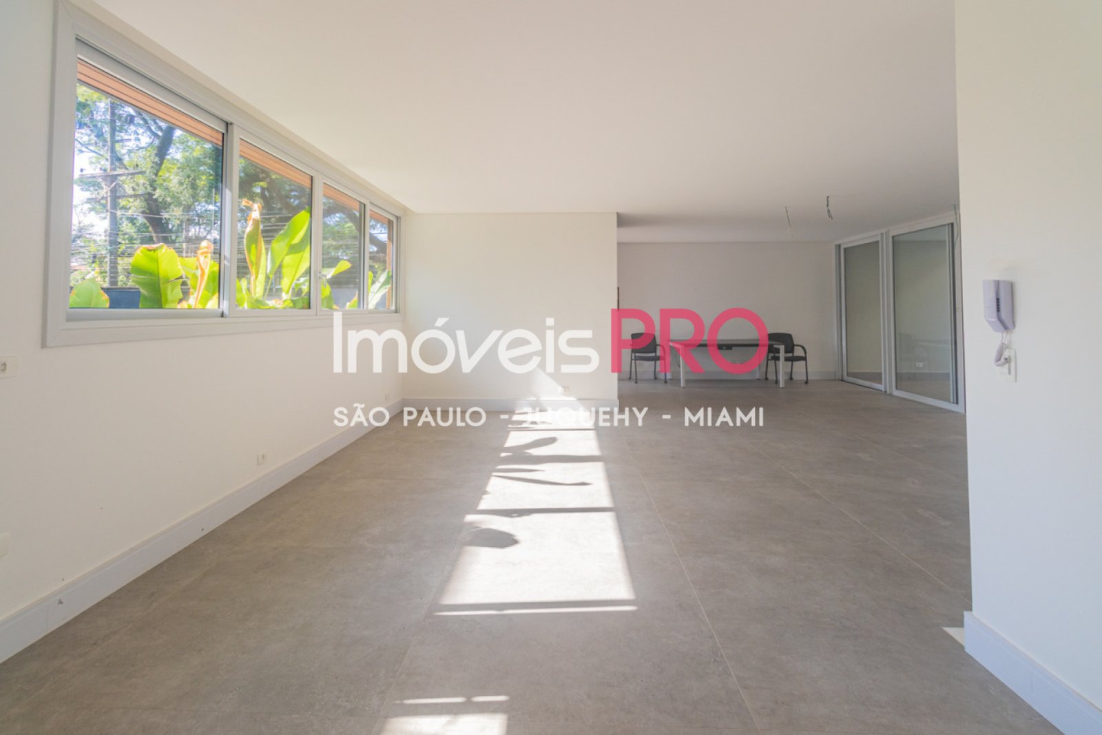 Foto :: IP39273
