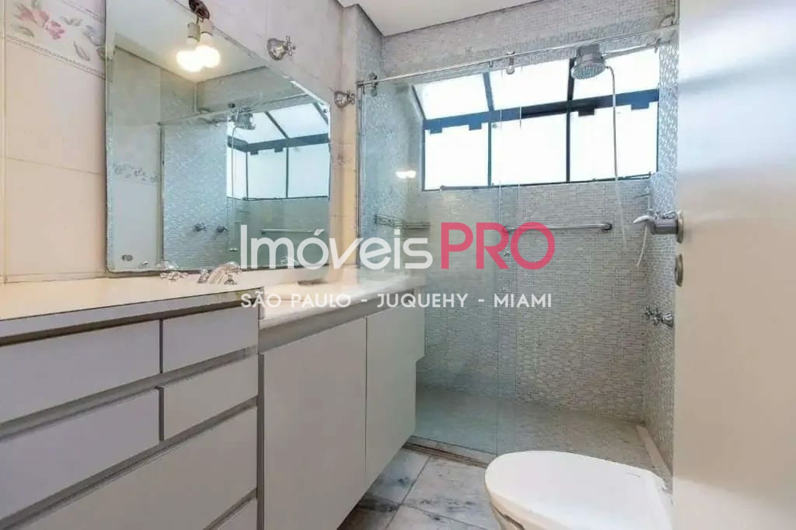 Foto :: IP39277