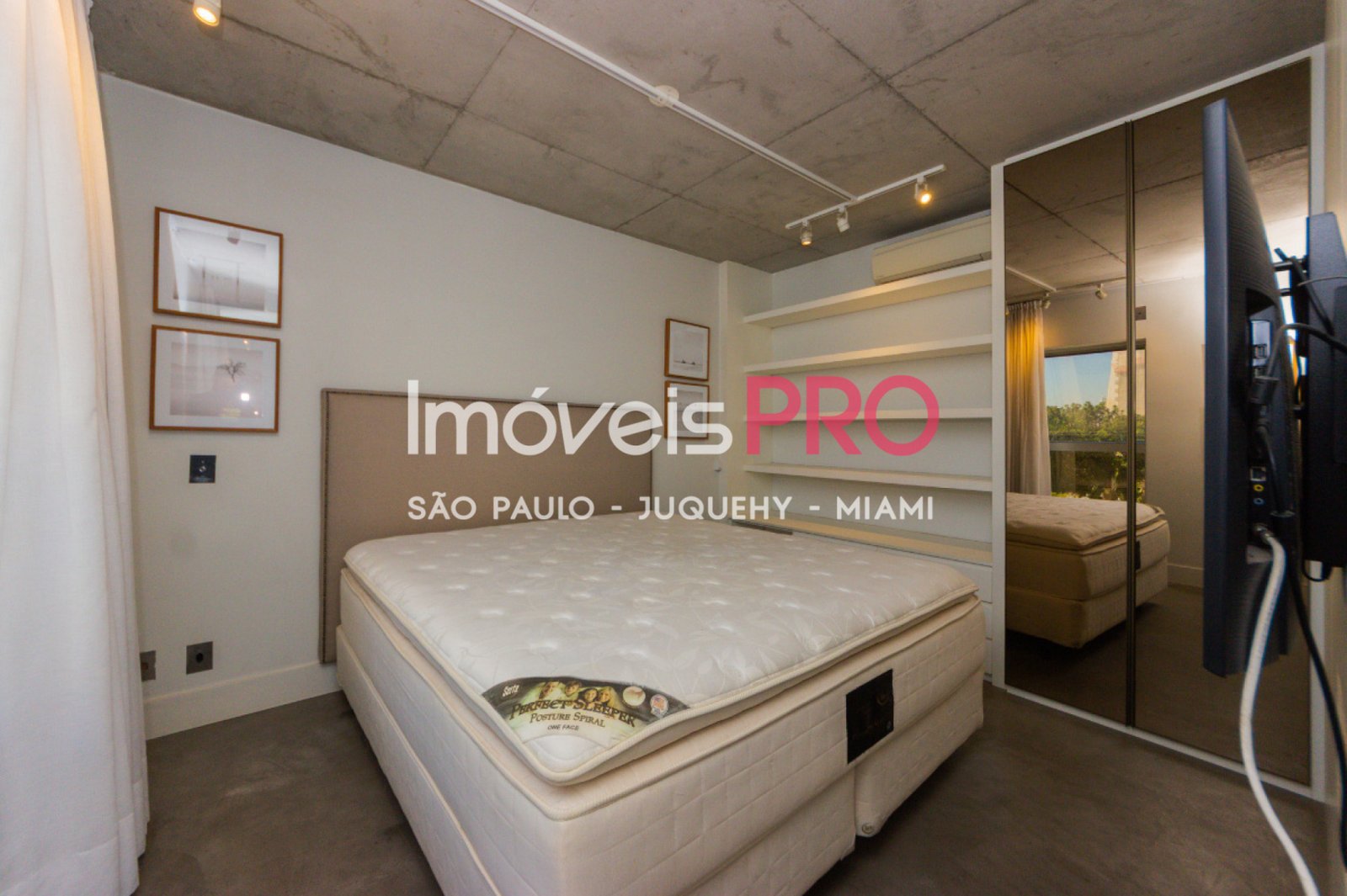 Foto :: https://assets.imoveispro.com.br/thumb/IP39281/apartamento-venda-vila-olimpia_IP39281_17_1920x1080.jpg?