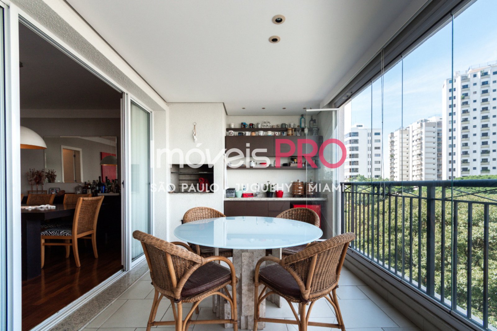 Foto :: https://assets.imoveispro.com.br/thumb/IP39287/apartamento-venda-campo-belo_IP39287_11_1920x1080.jpg?
