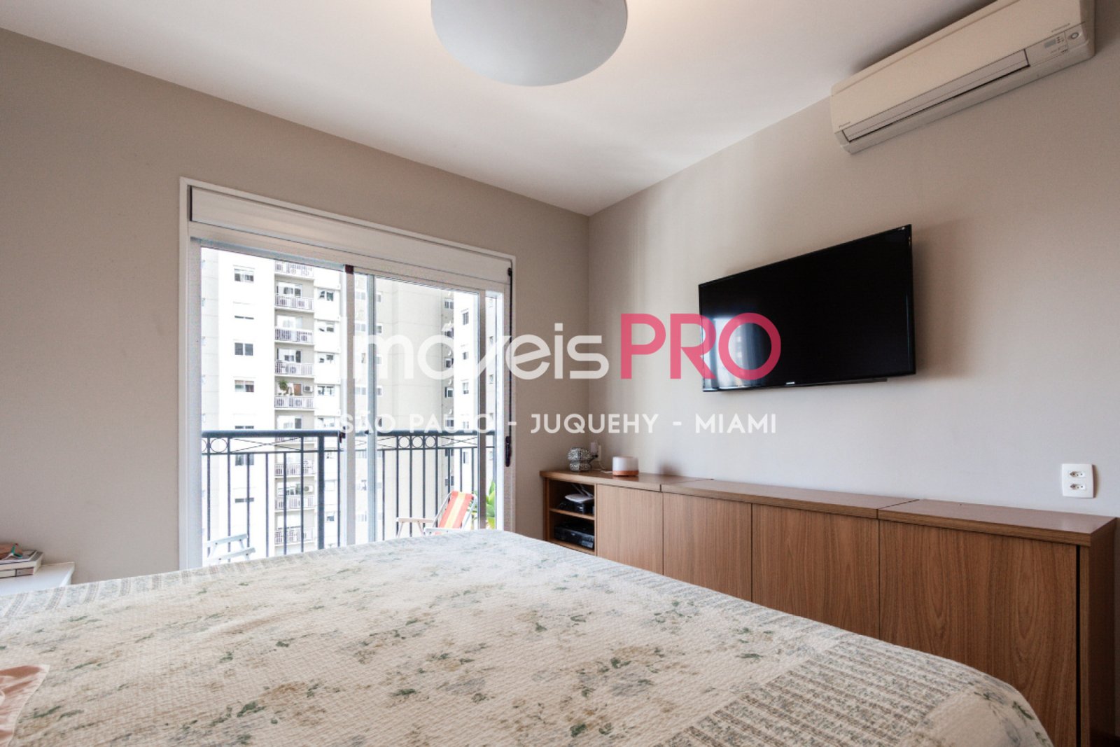 Foto :: https://assets.imoveispro.com.br/thumb/IP39287/apartamento-venda-campo-belo_IP39287_35_1920x1080.jpg?