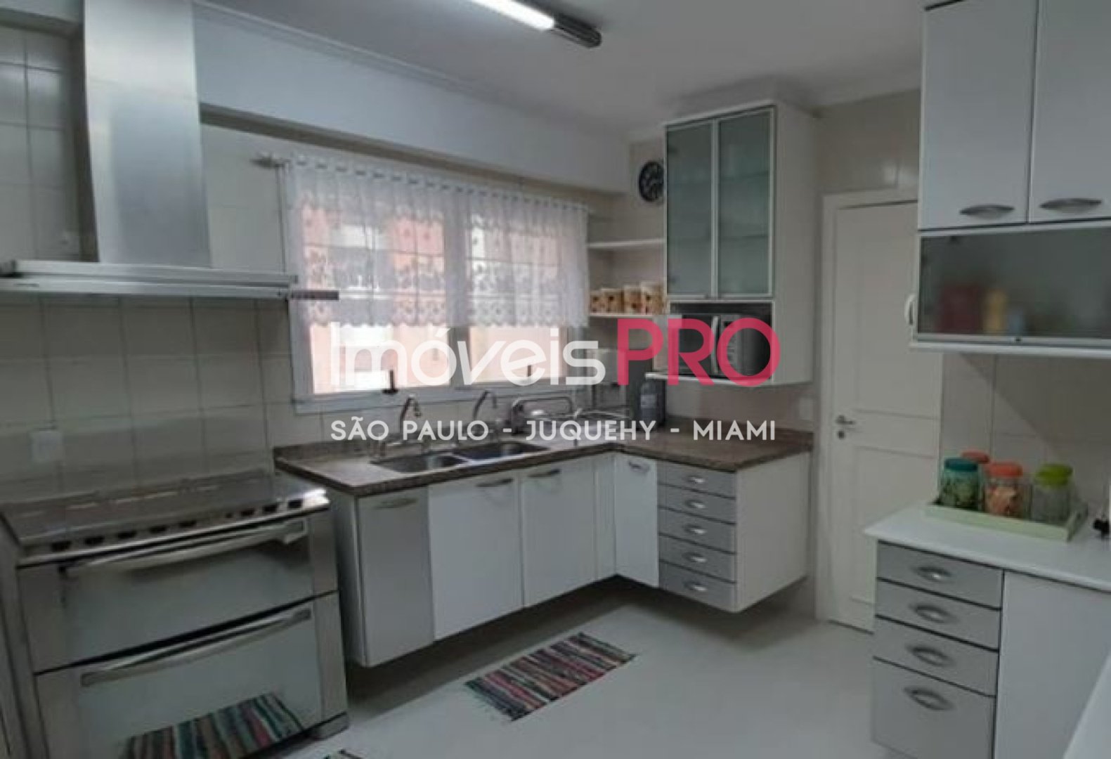 Foto :: IP39295