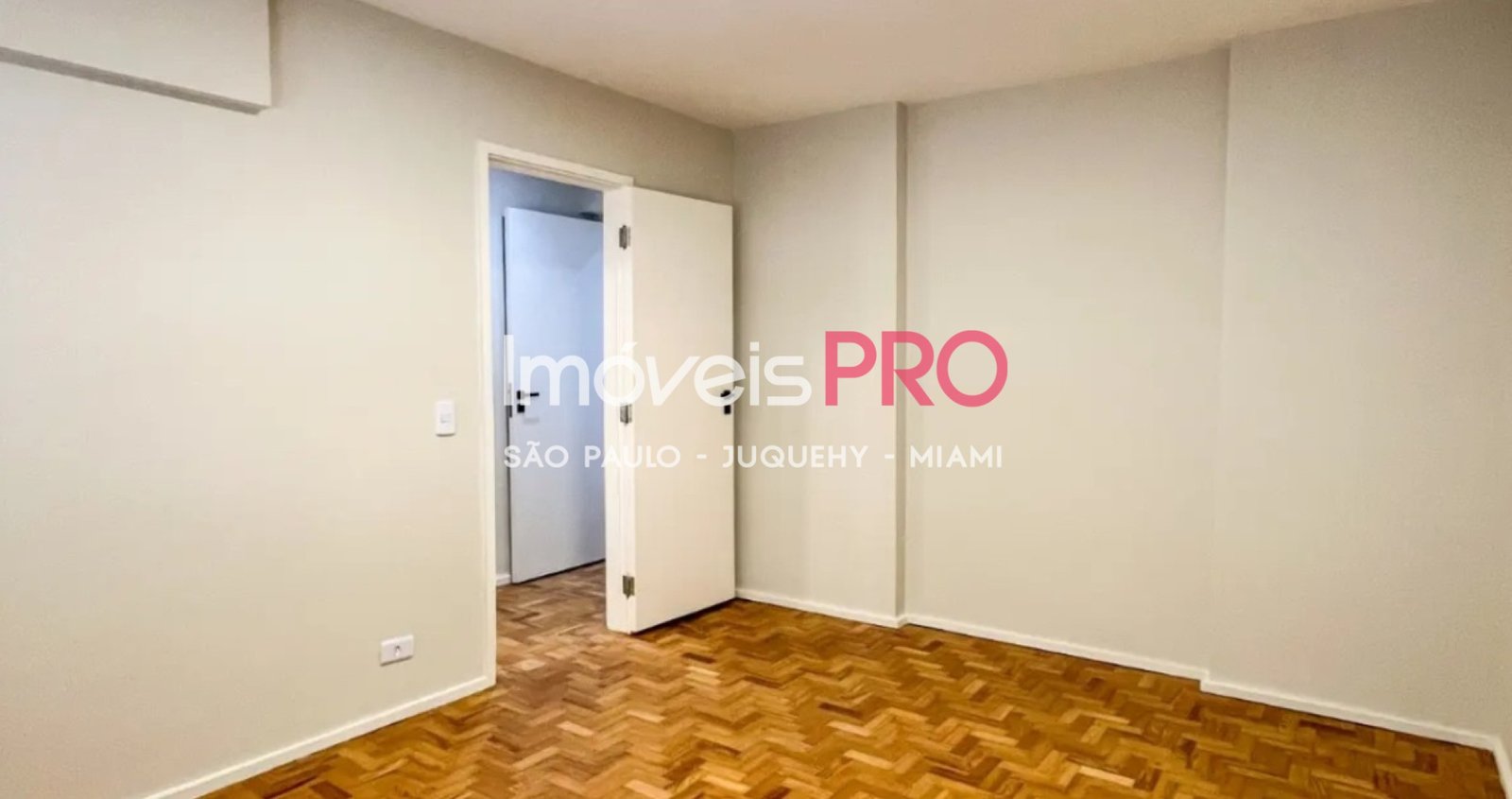 Foto :: https://assets.imoveispro.com.br/thumb/IP39298/apartamento-venda-itaim-bibi_IP39298_11_1920x1080.jpg?
