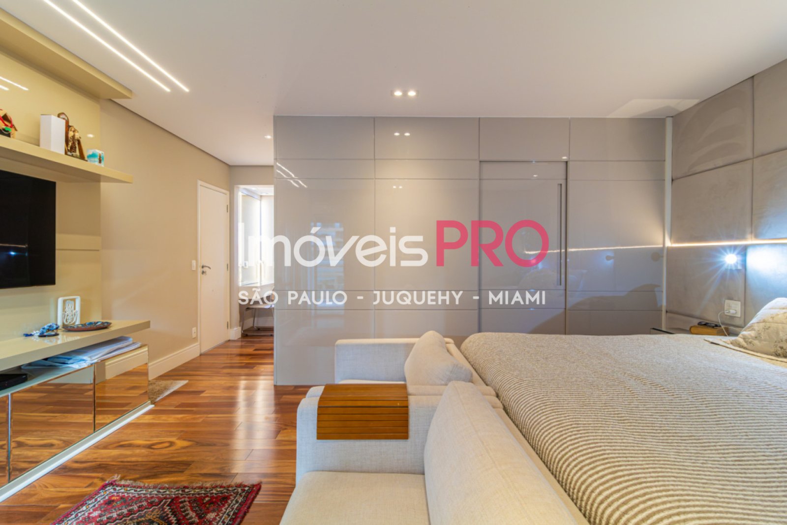 Foto :: https://assets.imoveispro.com.br/thumb/IP39329/apartamento-venda-brooklin_IP39329_29_1920x1080.jpg?