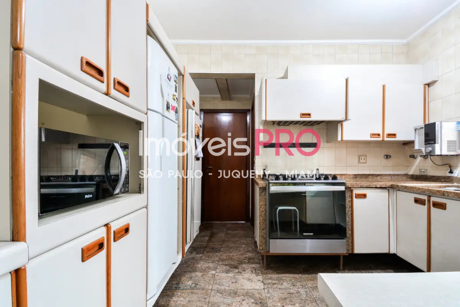 Foto :: https://assets.imoveispro.com.br/thumb/IP39332/apartamento-venda-moema_IP39332_17_1920x1080.jpg?