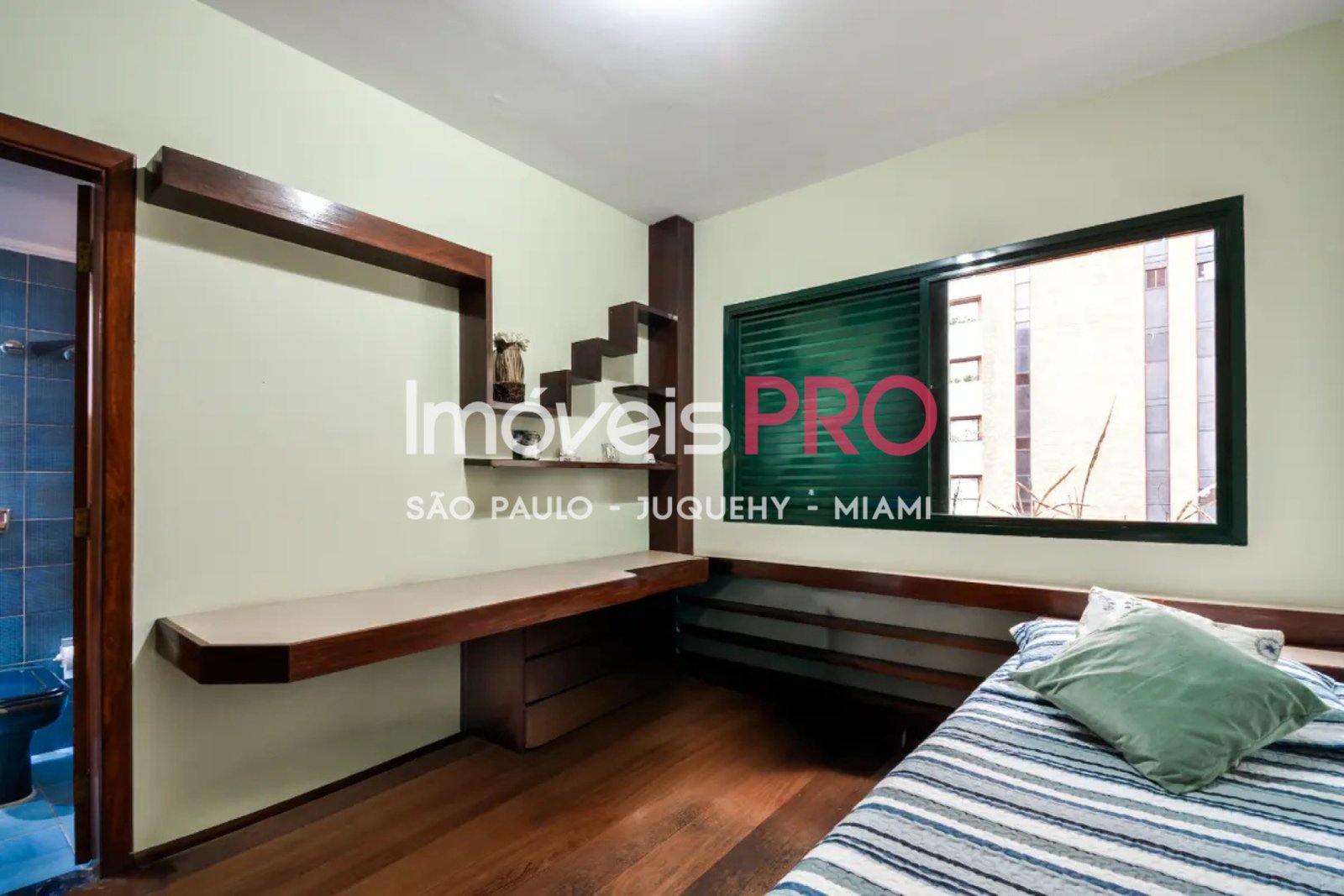 Foto :: IP39332