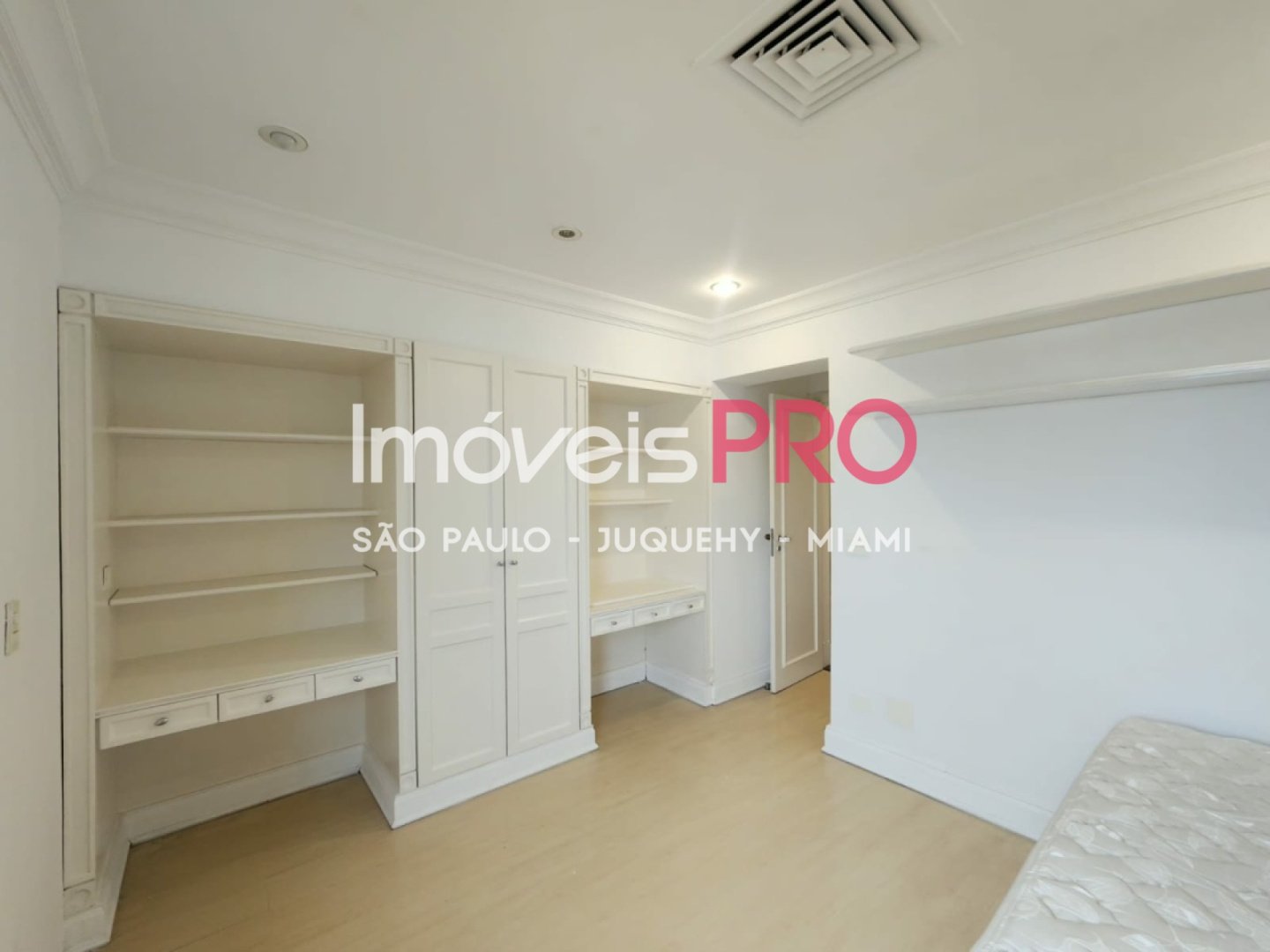 Foto :: IP39345