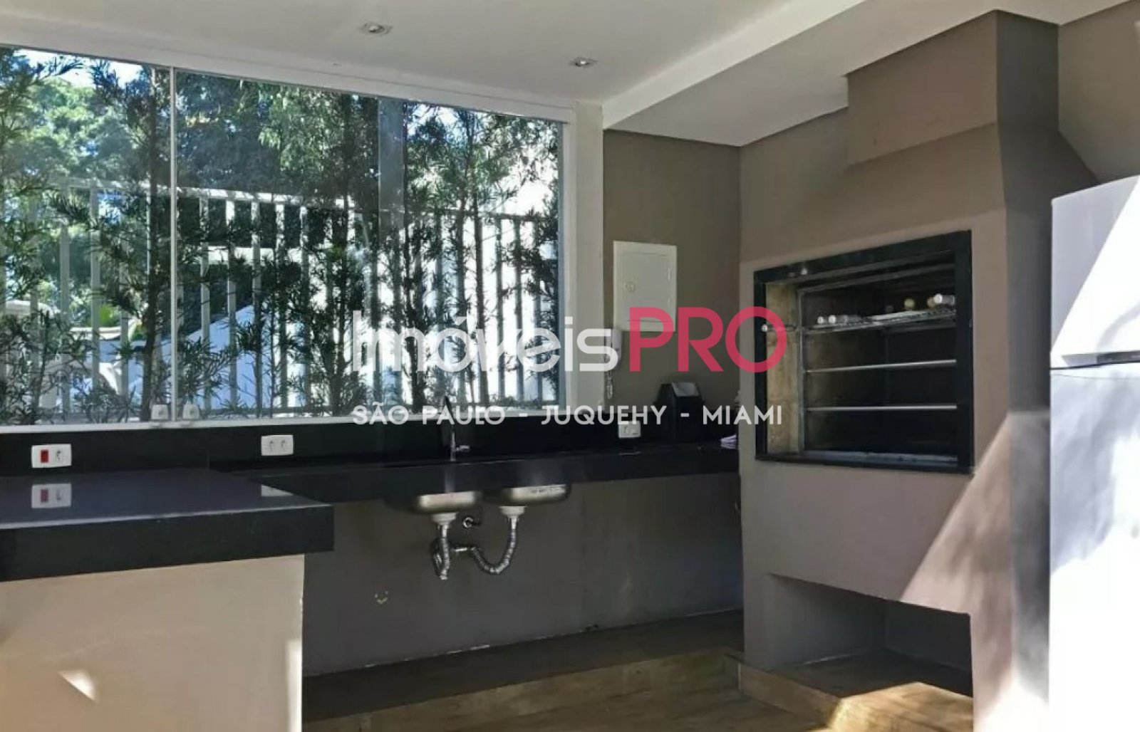 Foto :: https://assets.imoveispro.com.br/thumb/IP39347/apartamento-venda-morumbi_IP39347_35_1920x1080.jpg?