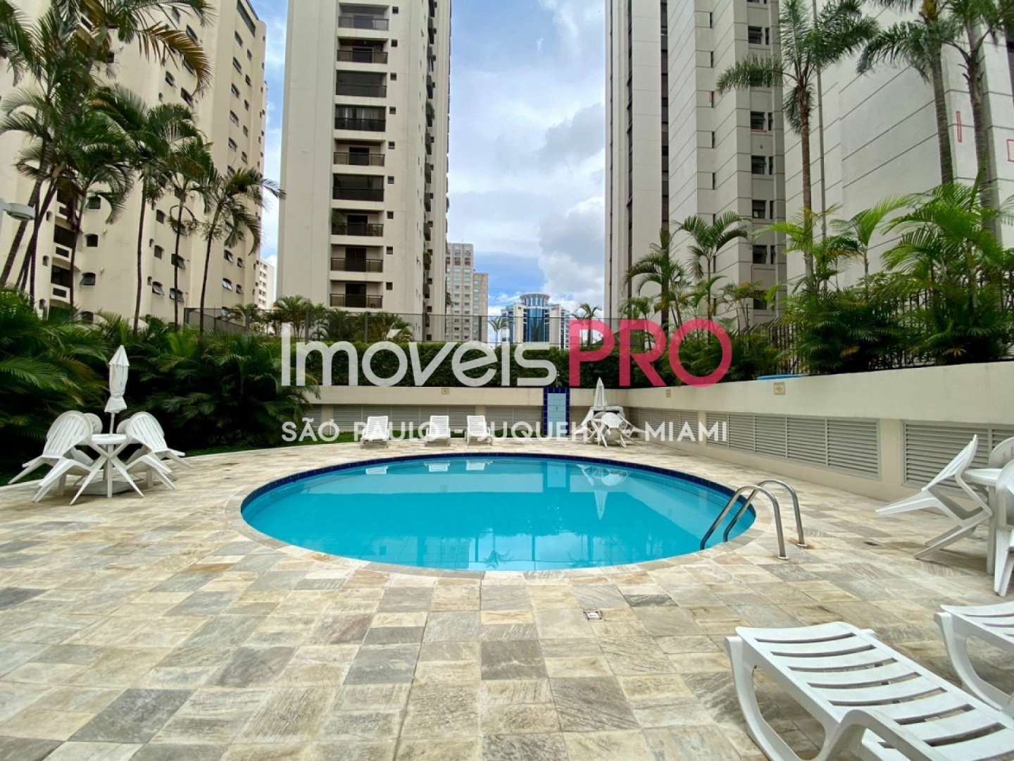 Foto :: https://assets.imoveispro.com.br/thumb/IP39352/apartamento-venda-moema_IP39352_23_1920x1080.jpg?
