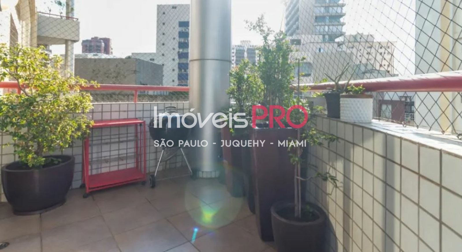 Foto :: https://assets.imoveispro.com.br/thumb/IP39354/duplex-venda-itaim-bibi_IP39354_11_1920x1080.jpg?