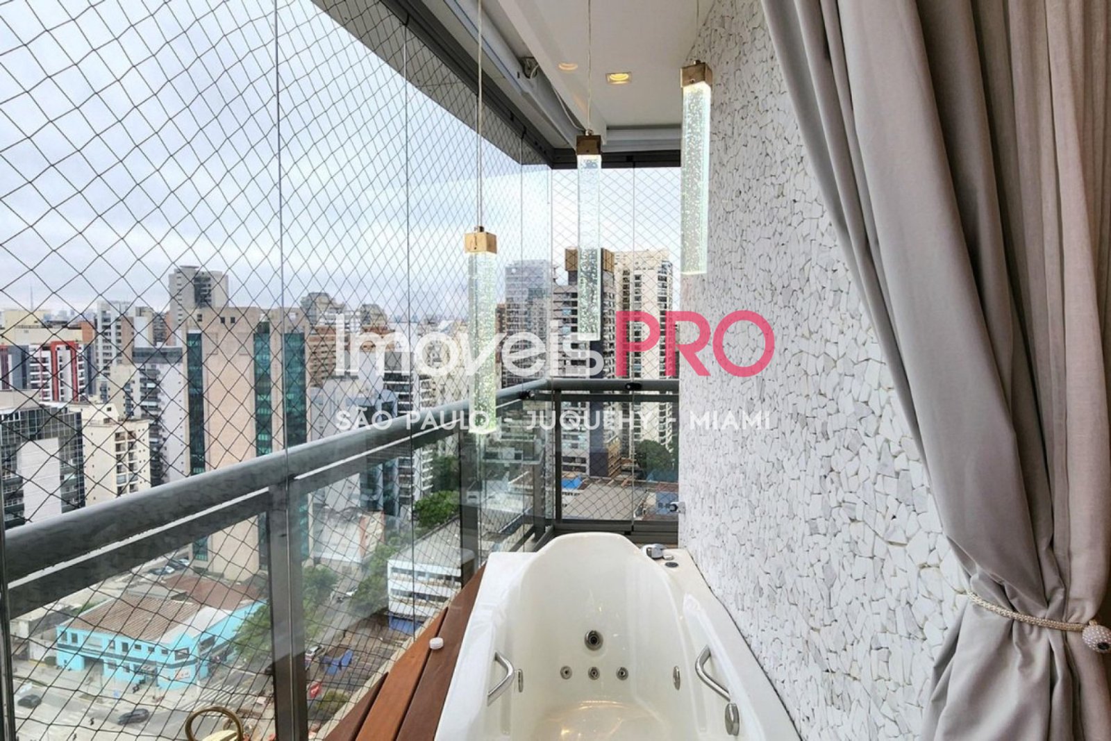 Foto :: IP39360
