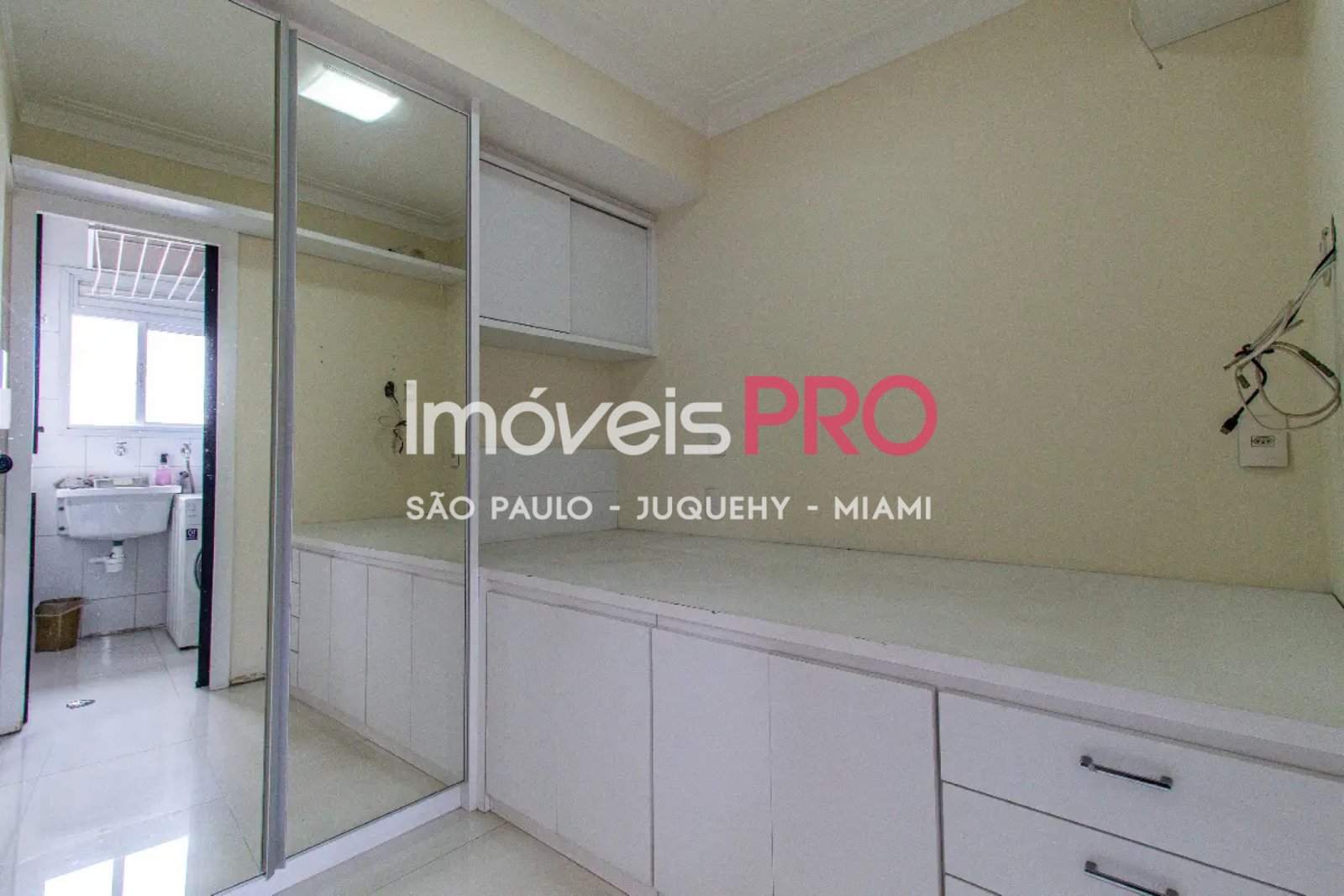 Foto :: https://assets.imoveispro.com.br/thumb/IP39363/apartamento-venda-vila-mariana_IP39363_17_1920x1080.jpg?