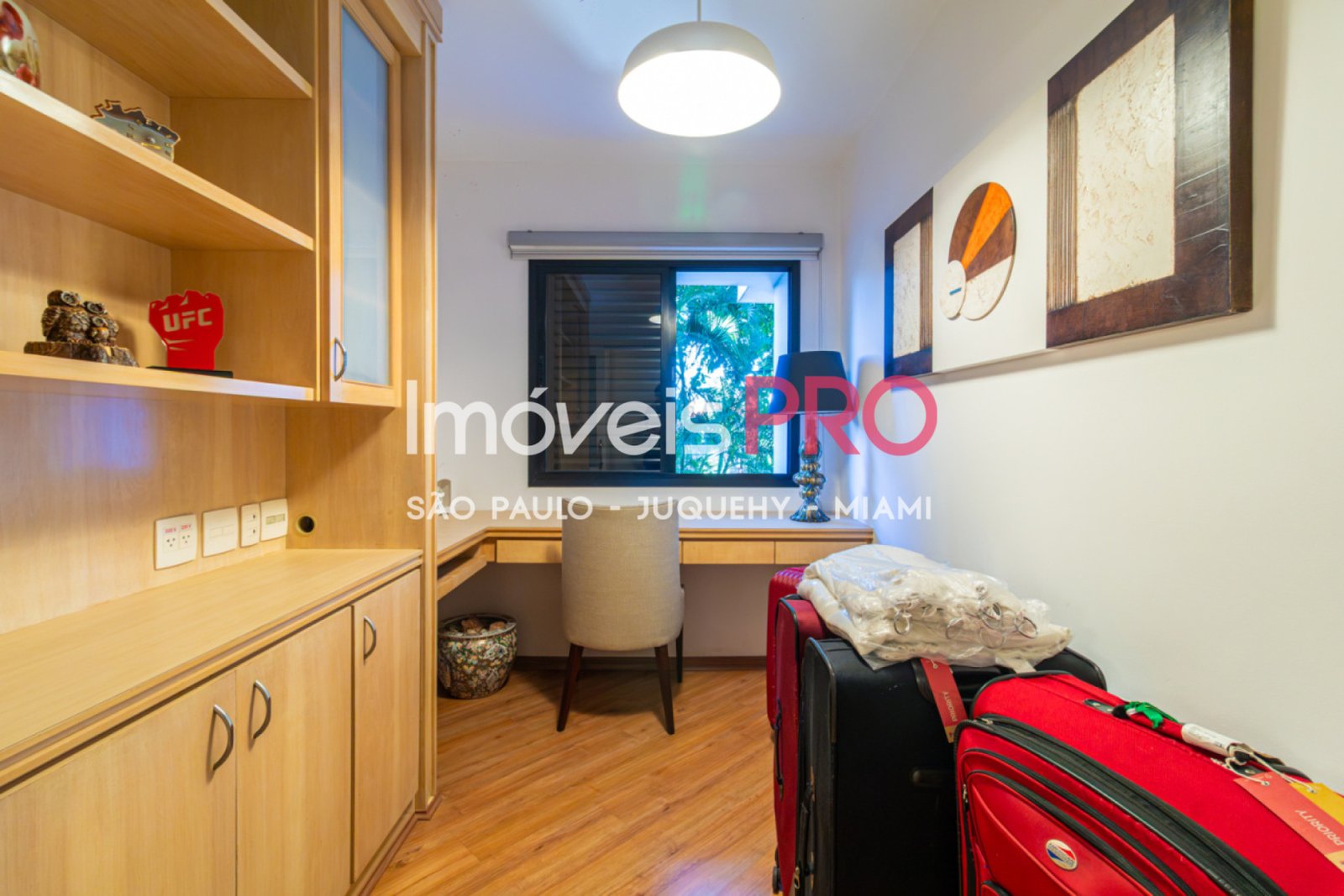 Foto :: https://assets.imoveispro.com.br/thumb/IP39365/apartamento-aluguel-moema-passaros_IP39365_17_1920x1080.jpg?