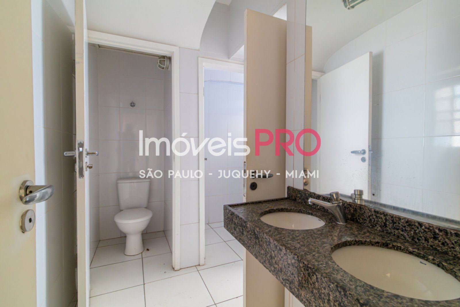 Foto :: https://assets.imoveispro.com.br/thumb/IP39367/casa-venda-jardim-paulista_IP39367_35_1920x1080.jpg?
