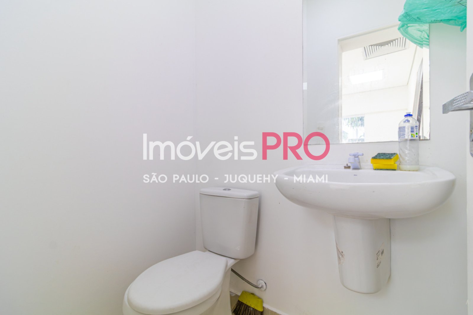 Foto :: IP39367