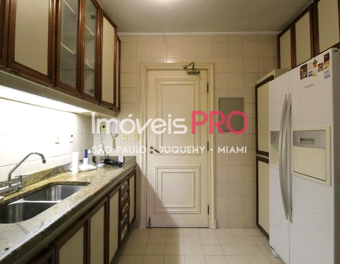 Foto :: IP39372