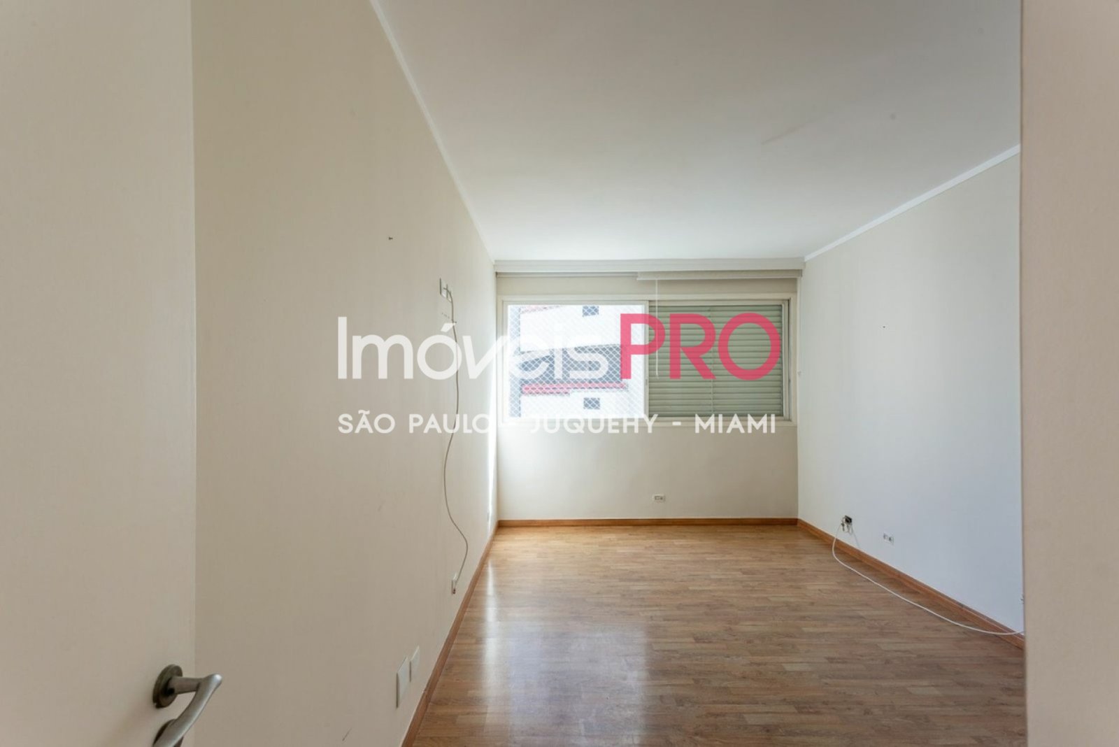 Foto :: https://assets.imoveispro.com.br/thumb/IP39379/apartamento-venda-itaim-bibi_IP39379_11_1920x1080.jpg?