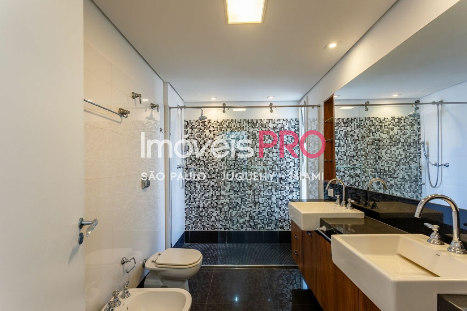 Foto :: IP39379