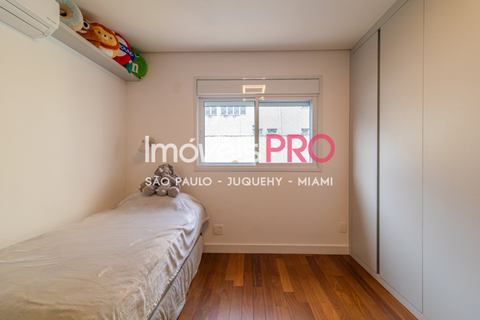 Foto :: IP39381