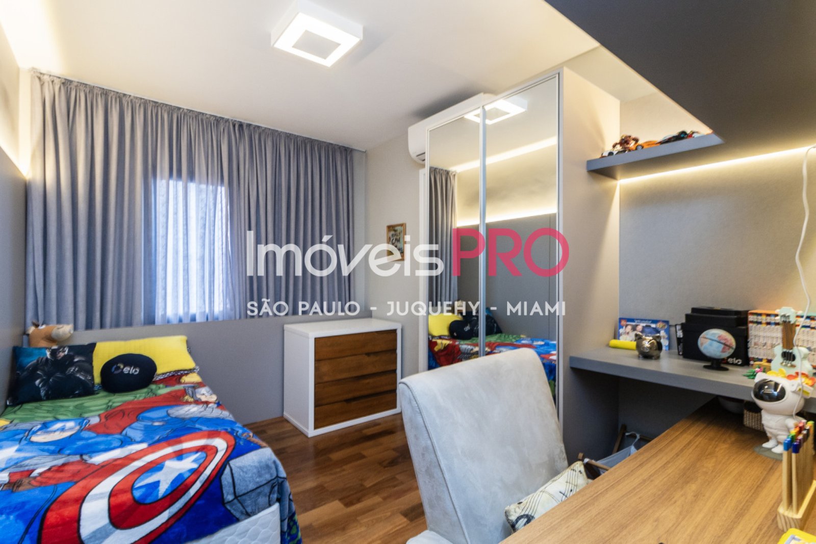 Foto :: IP39387