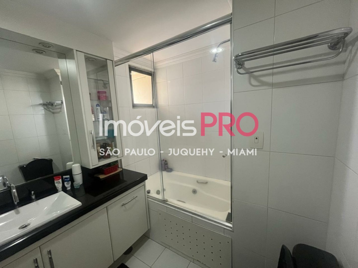 Foto :: https://assets.imoveispro.com.br/thumb/IP39396/duplex-aluguel-moema_IP39396_11_1920x1080.jpg?