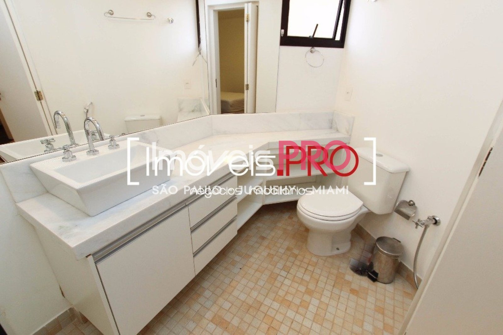 Foto :: https://assets.imoveispro.com.br/thumb/IP394/apartamento-aluguel-moema-indios_IP394_17_1920x1080.jpg?