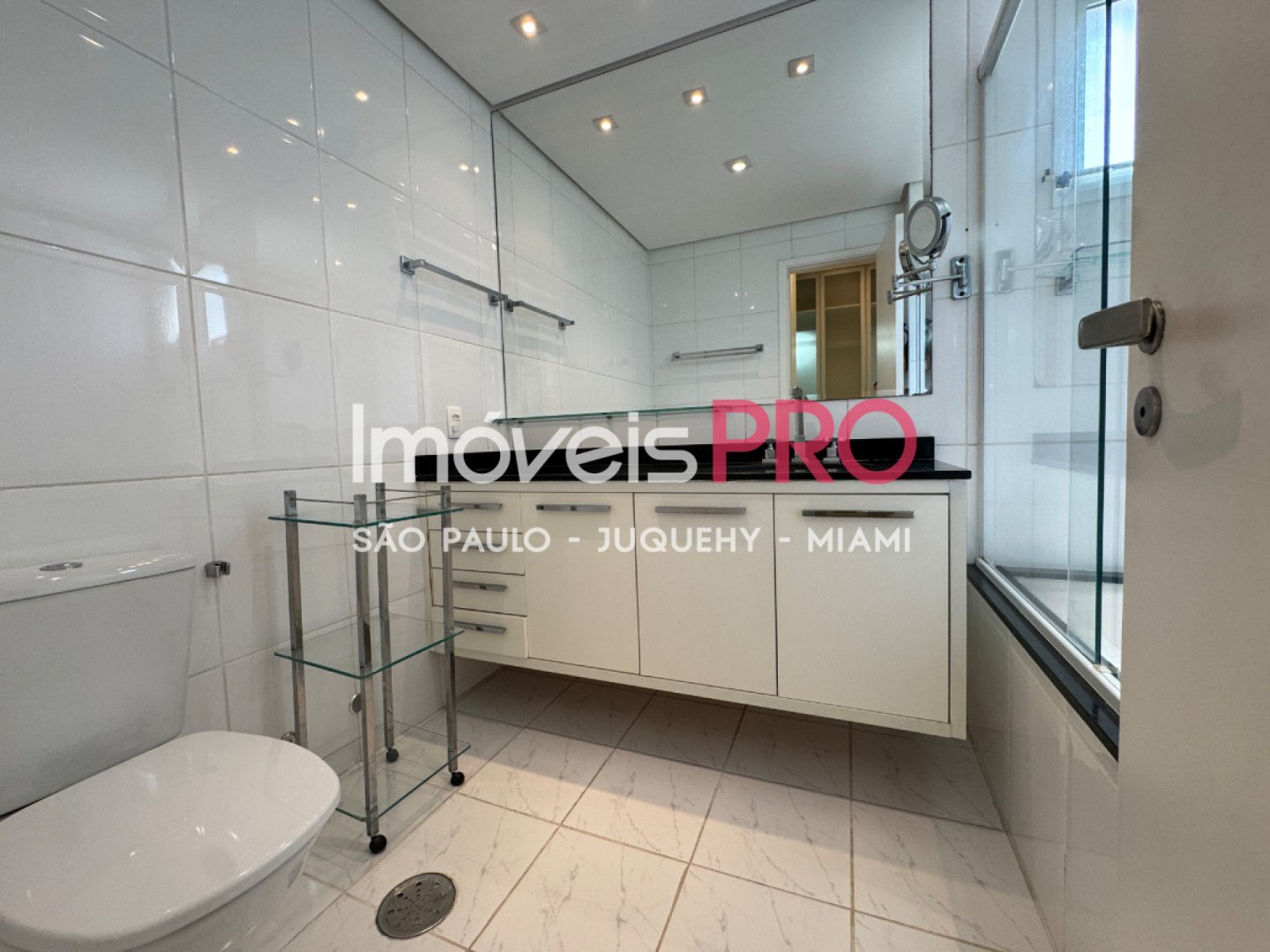 Foto :: https://assets.imoveispro.com.br/thumb/IP39404/apartamento-venda-alto-da-boa-vista_IP39404_17_1920x1080.jpg?